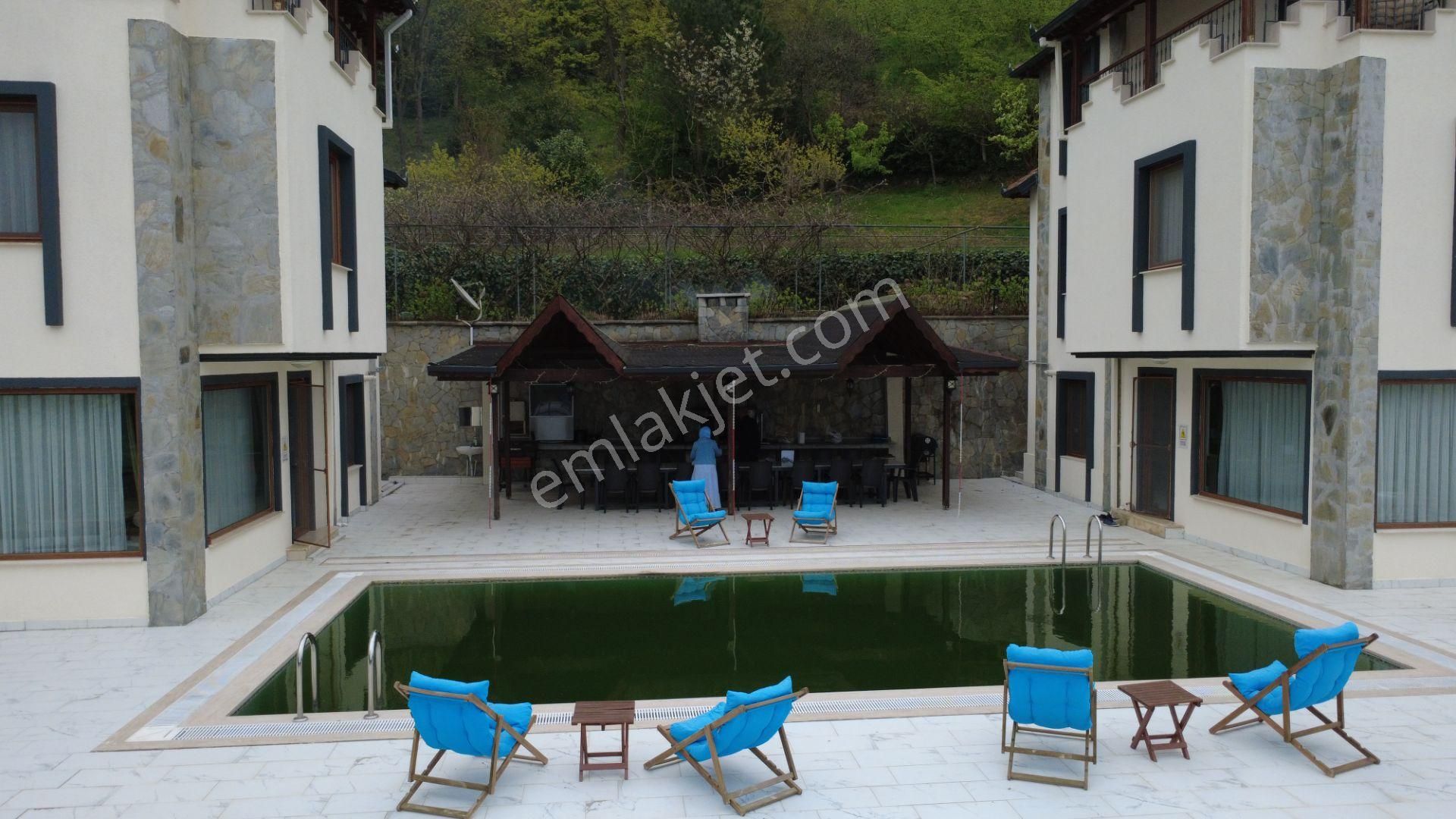 Kandıra Çalköyde Sahile Yakın Havuzlu Çift Triplex Villa Fırsatı