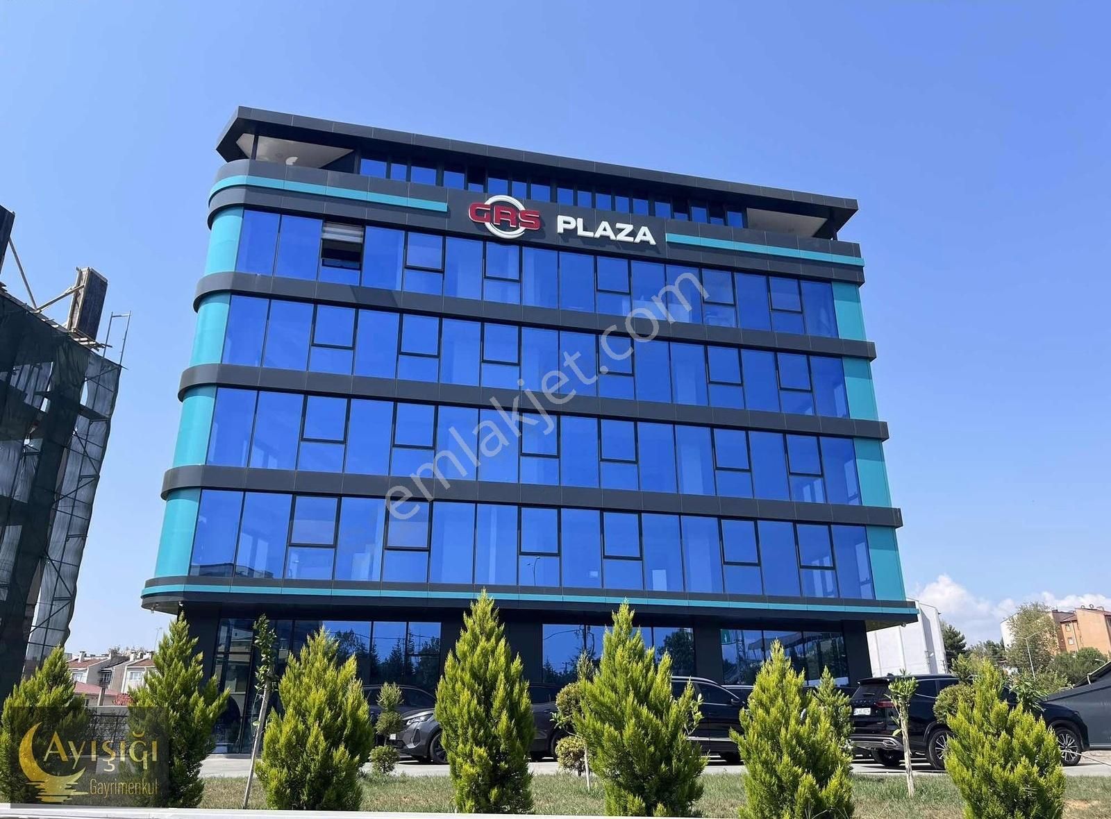 Şekerpınar'da 145m² Kiralık Plaza Ofis Katı/ İşyeri
