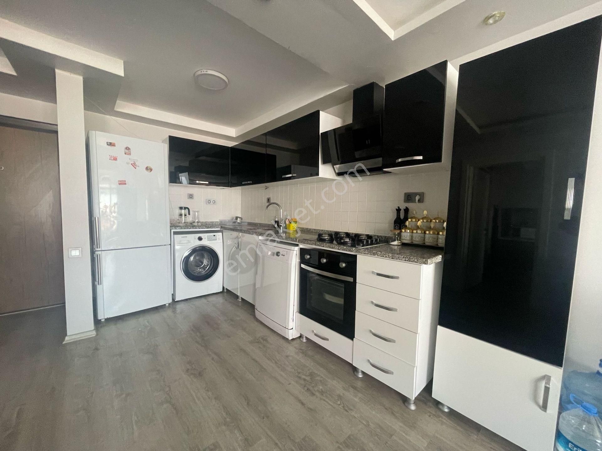 Karınca'dan Şoray 1 Sitesi'nde Ful Eşyalı,deniz Manz.1+1 Kiralık