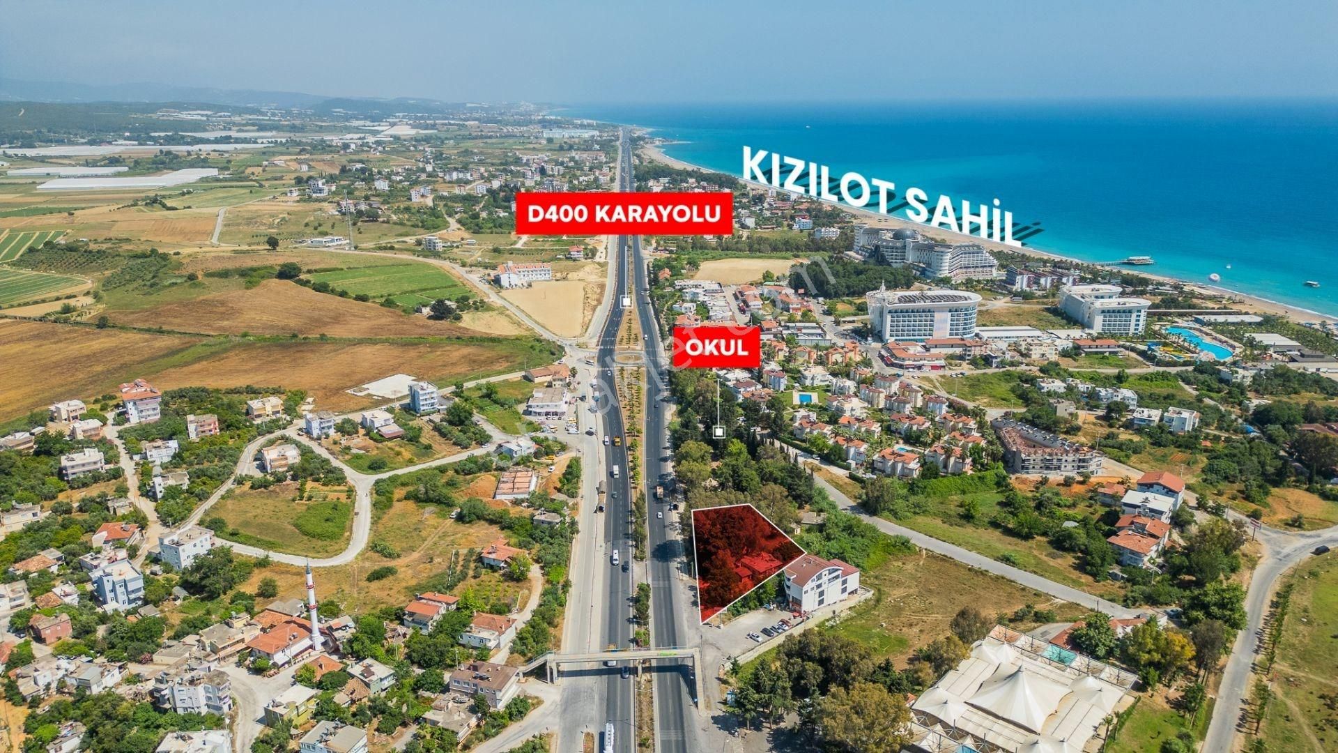Kızılot'ta D-400 Cepheli, Emsalsiz Köşe Parsel Ticari Fırsat!