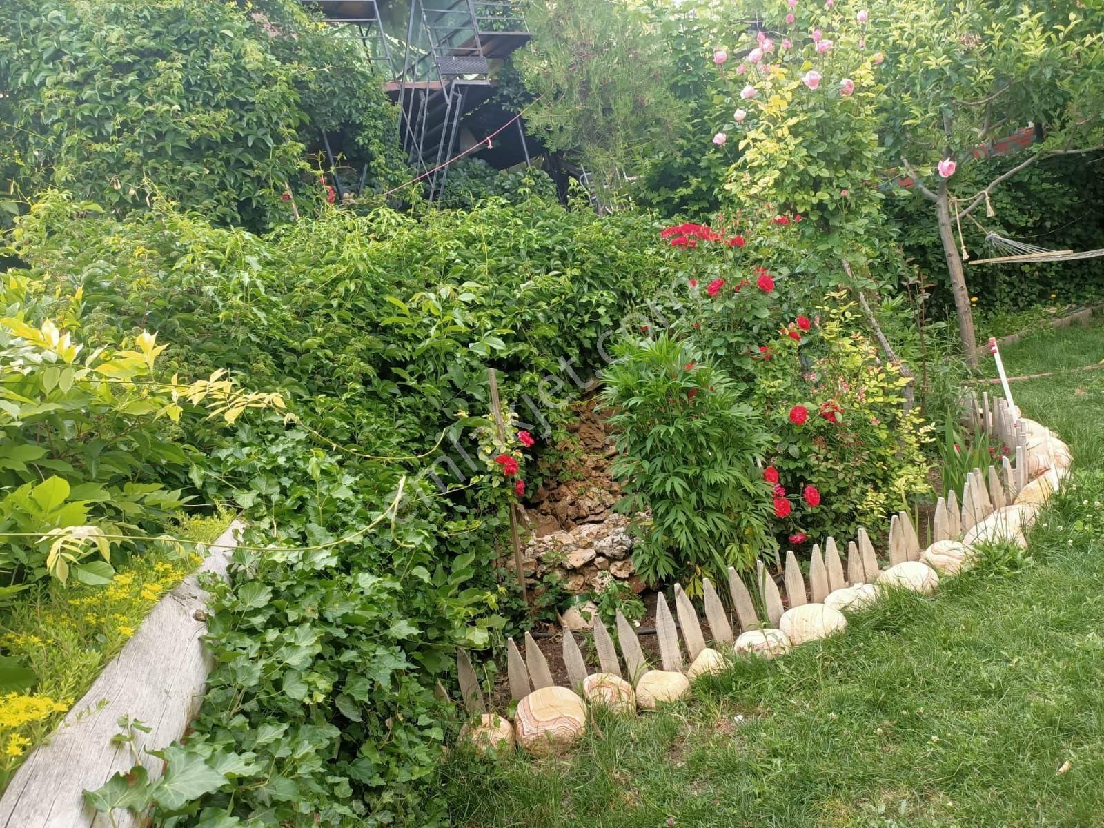Meram Çayırbağı Mah.434 M2 İçinde Evi Olan Satılık Bahçe