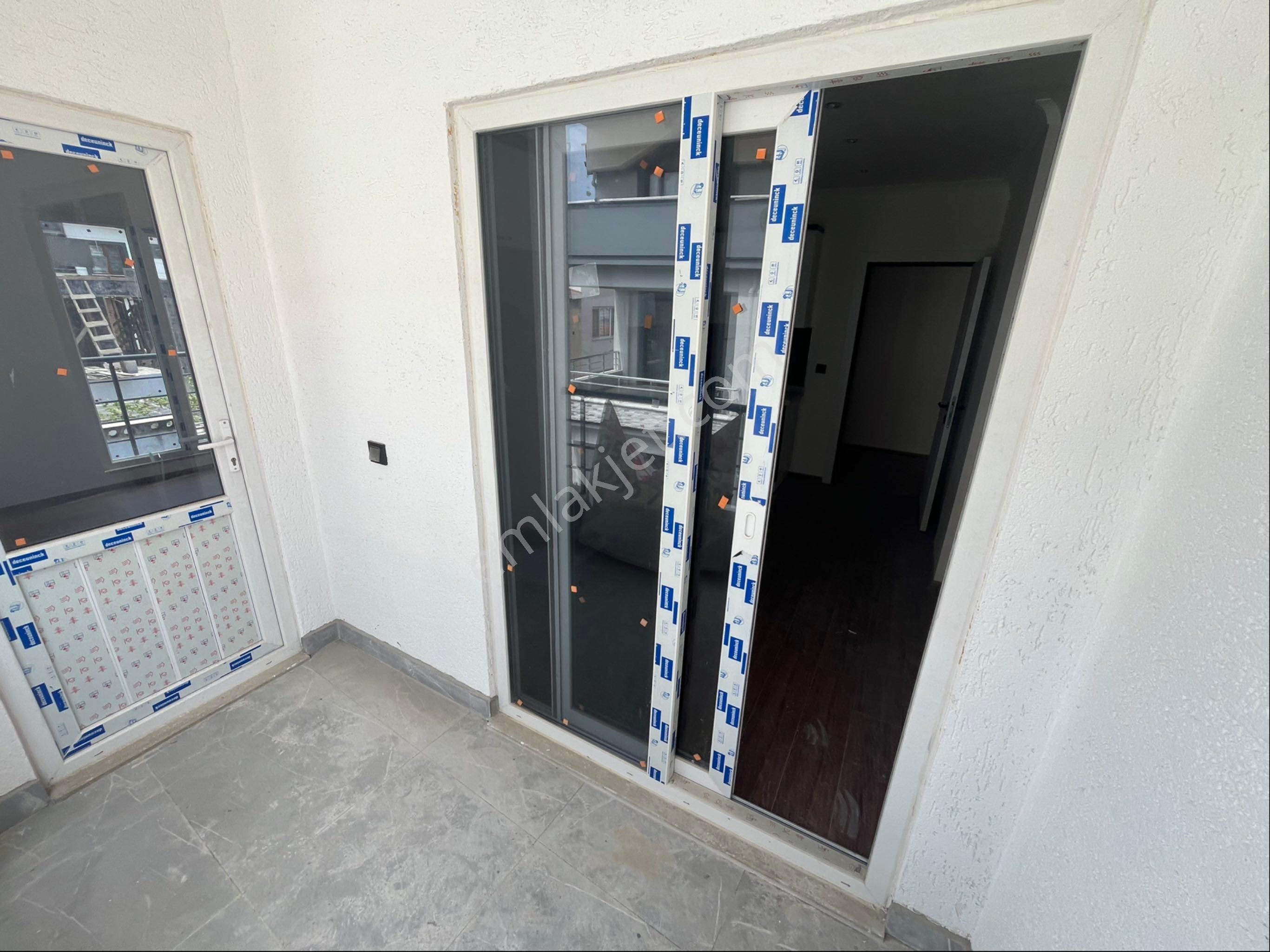 Kücükkuyu ‘da 3+1 Ebeveyn Banyolu Sıfır Daire - Görsel 4