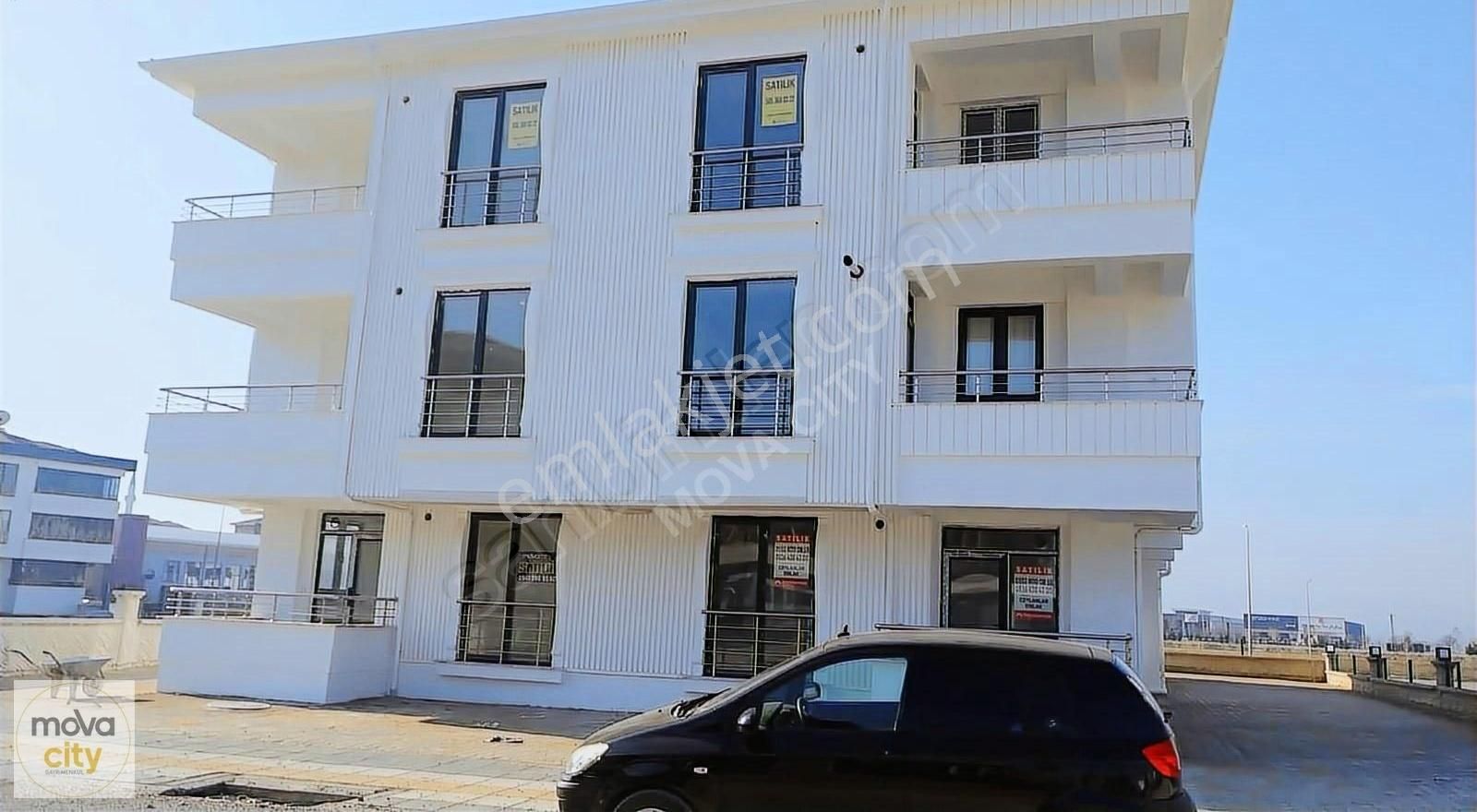 Fen Lisesi 7.sokak Üzerinde 2+1 Full Yapılı Satılık Daire