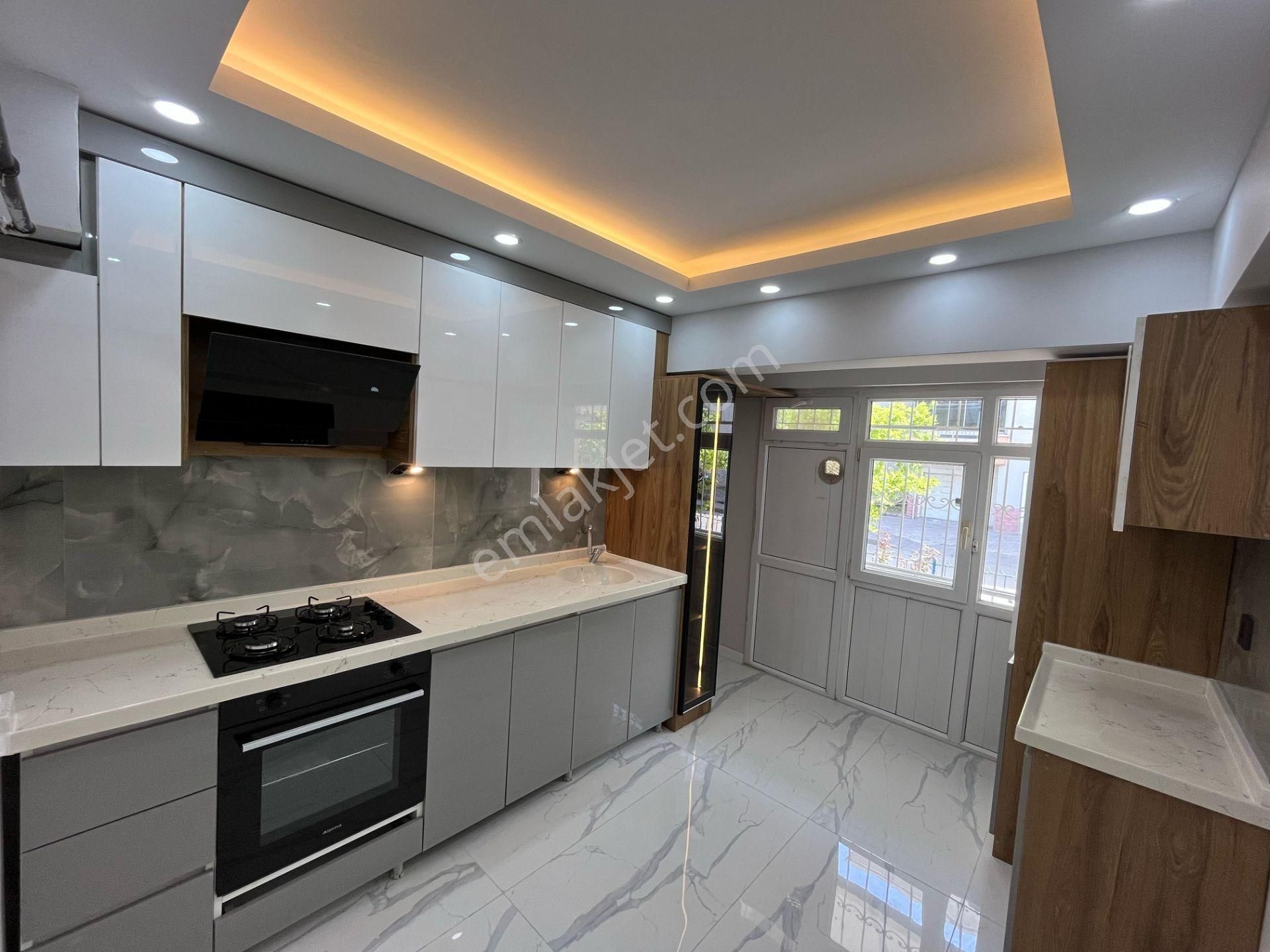 Pınarbaşı Mahallesinde 3+1 Bağımsız Türk Hamamlı Full Yapılı Satılık Daire