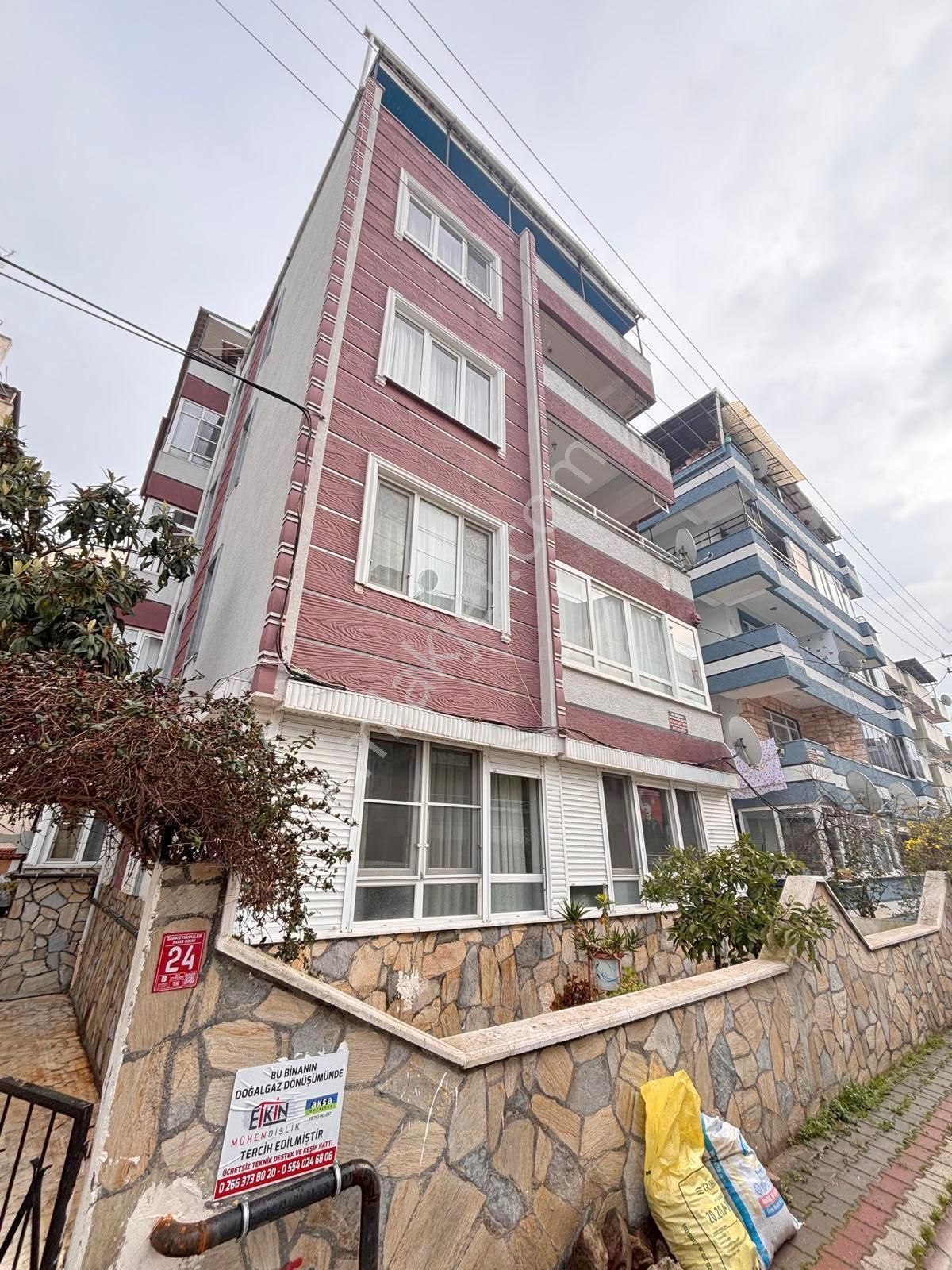 💥güç Gayrimenkul'den Akçay'da Merkezde Arakat Fırsat Satılık 2+1 Daire