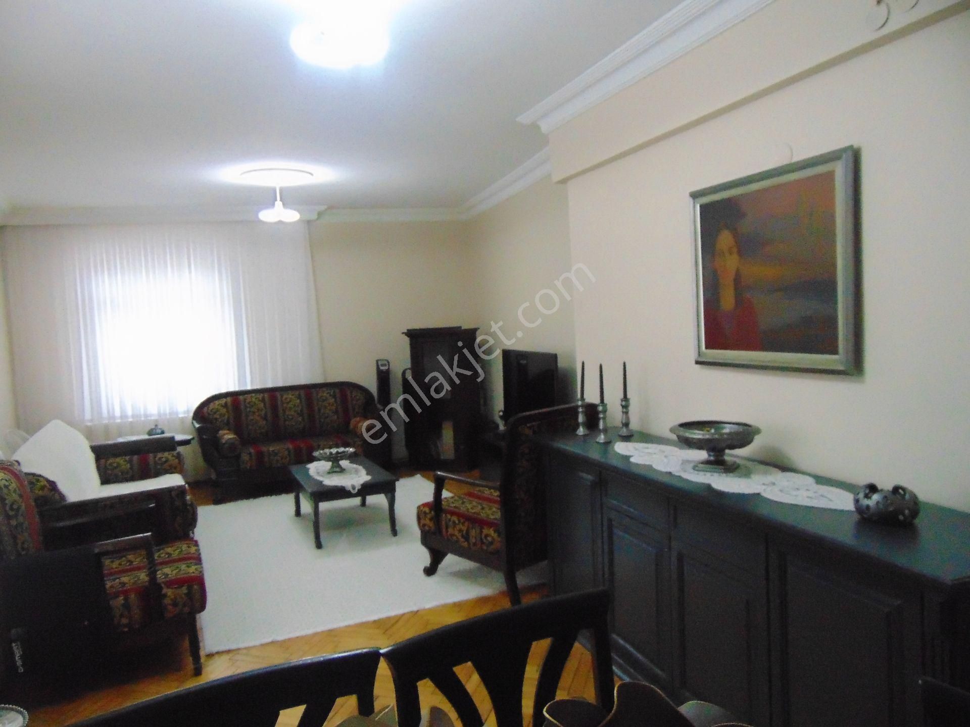 İstanbul Bahçelievler Şirinevlerde Satılık 3+1 Teraskatı Açıklamayı Okuyunuz - Görsel 5
