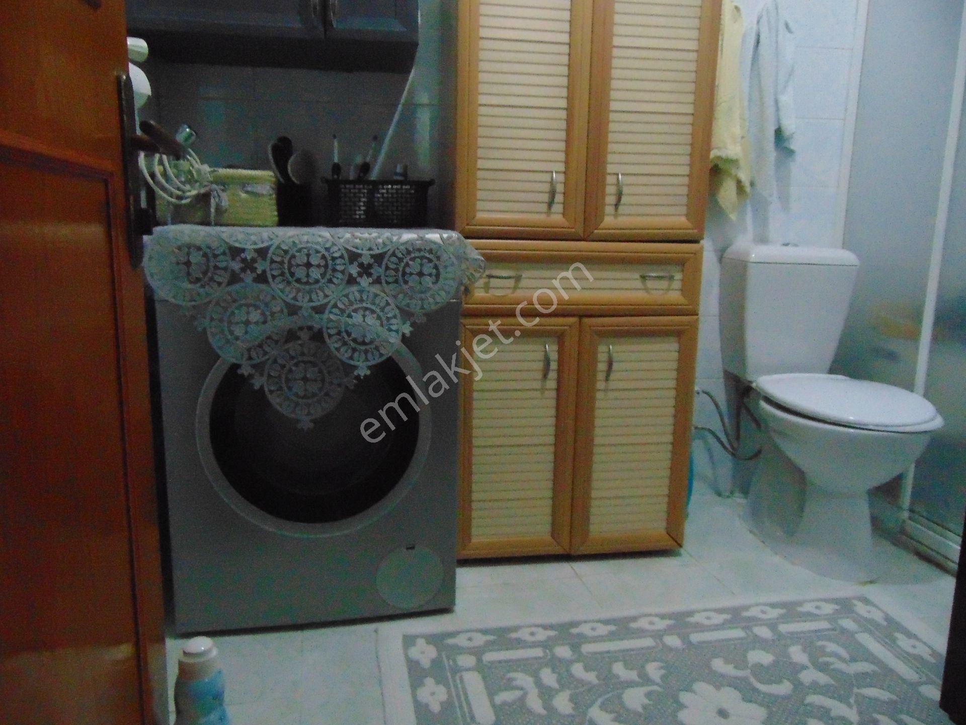 İstanbul Bahçelievler Şirinevlerde Satılık 3+1 Teraskatı Açıklamayı Okuyunuz - Görsel 17