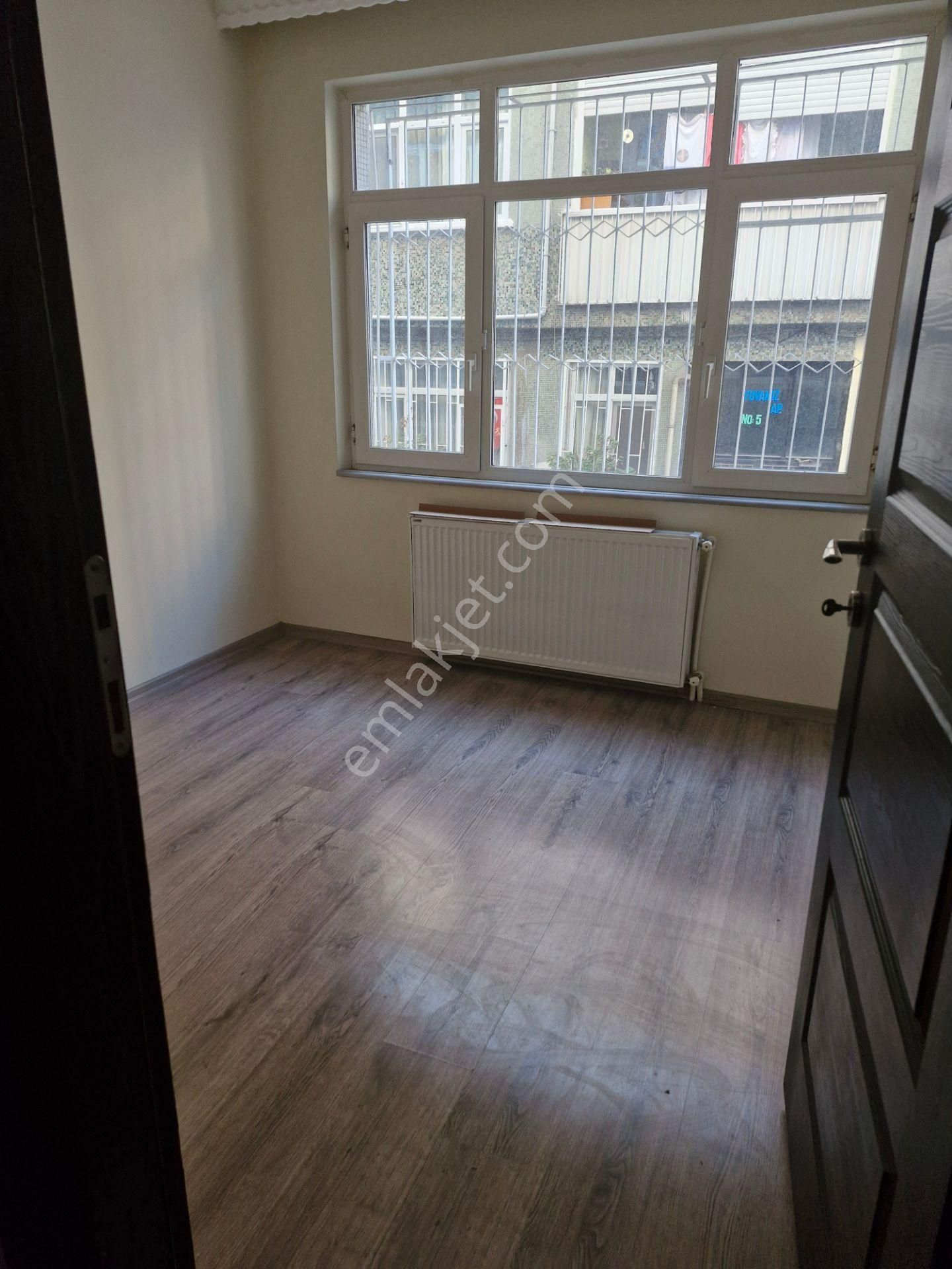 Akşenden Fatih Kocamustafapaşa Karakulak Sokak 1.kat 80m² Köşe Satılık Daire - Görsel 16