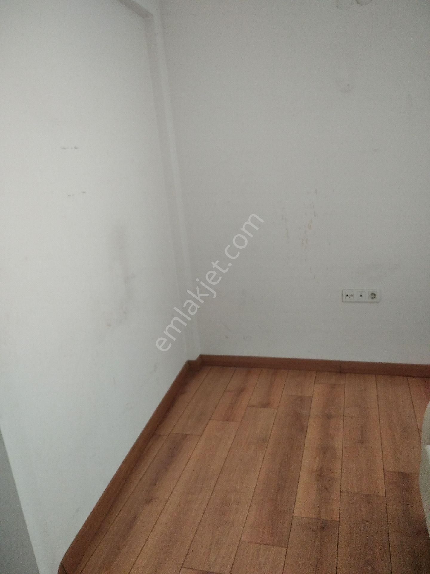 Balçova Ekonomii Üniversitesi Yakını Tertemiz Daire - Görsel 30