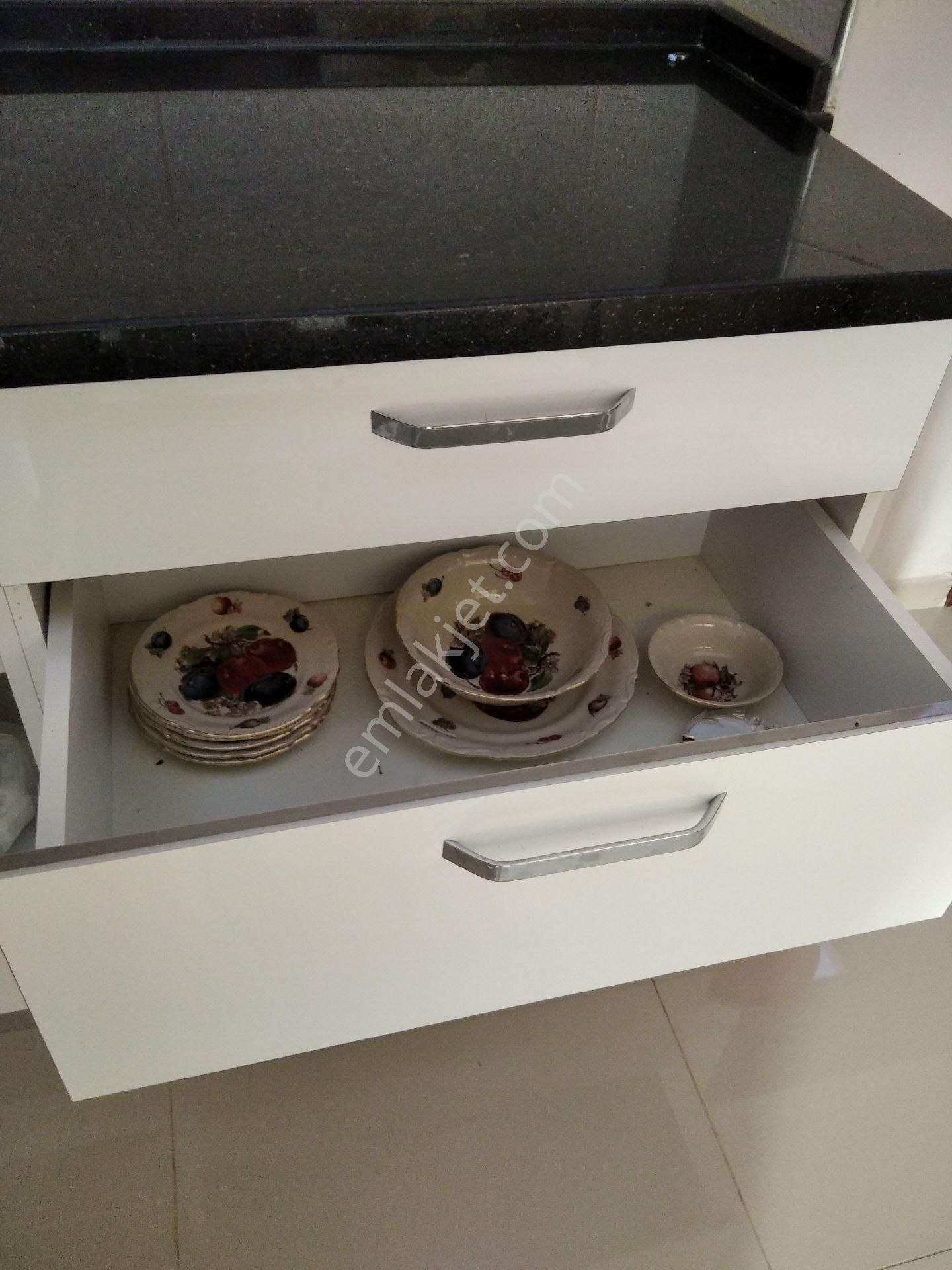 Balçova Ekonomii Üniversitesi Yakını Tertemiz Daire - Görsel 13