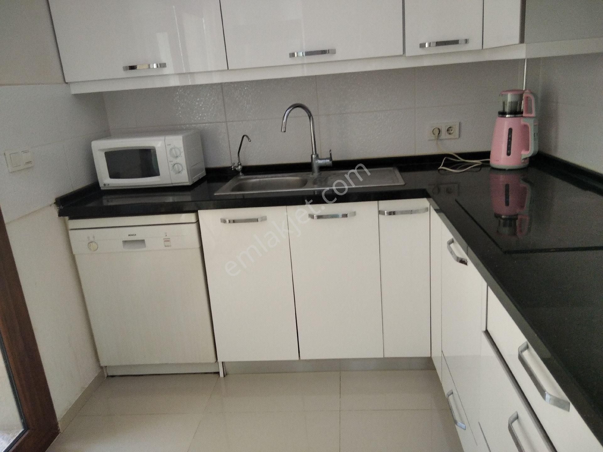 Balçova Ekonomii Üniversitesi Yakını Tertemiz Daire - Görsel 35