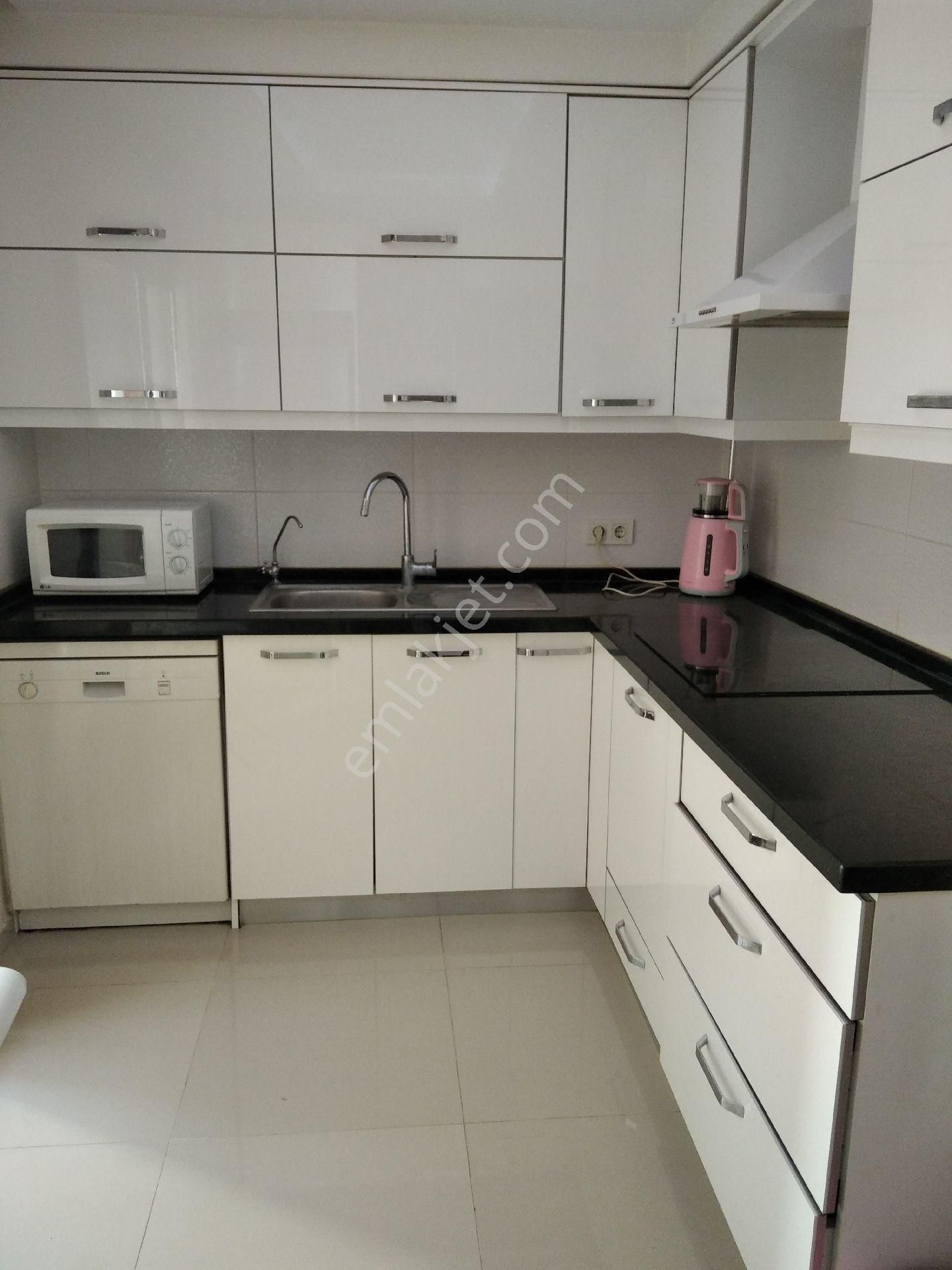 Balçova Ekonomii Üniversitesi Yakını Tertemiz Daire - Görsel 18