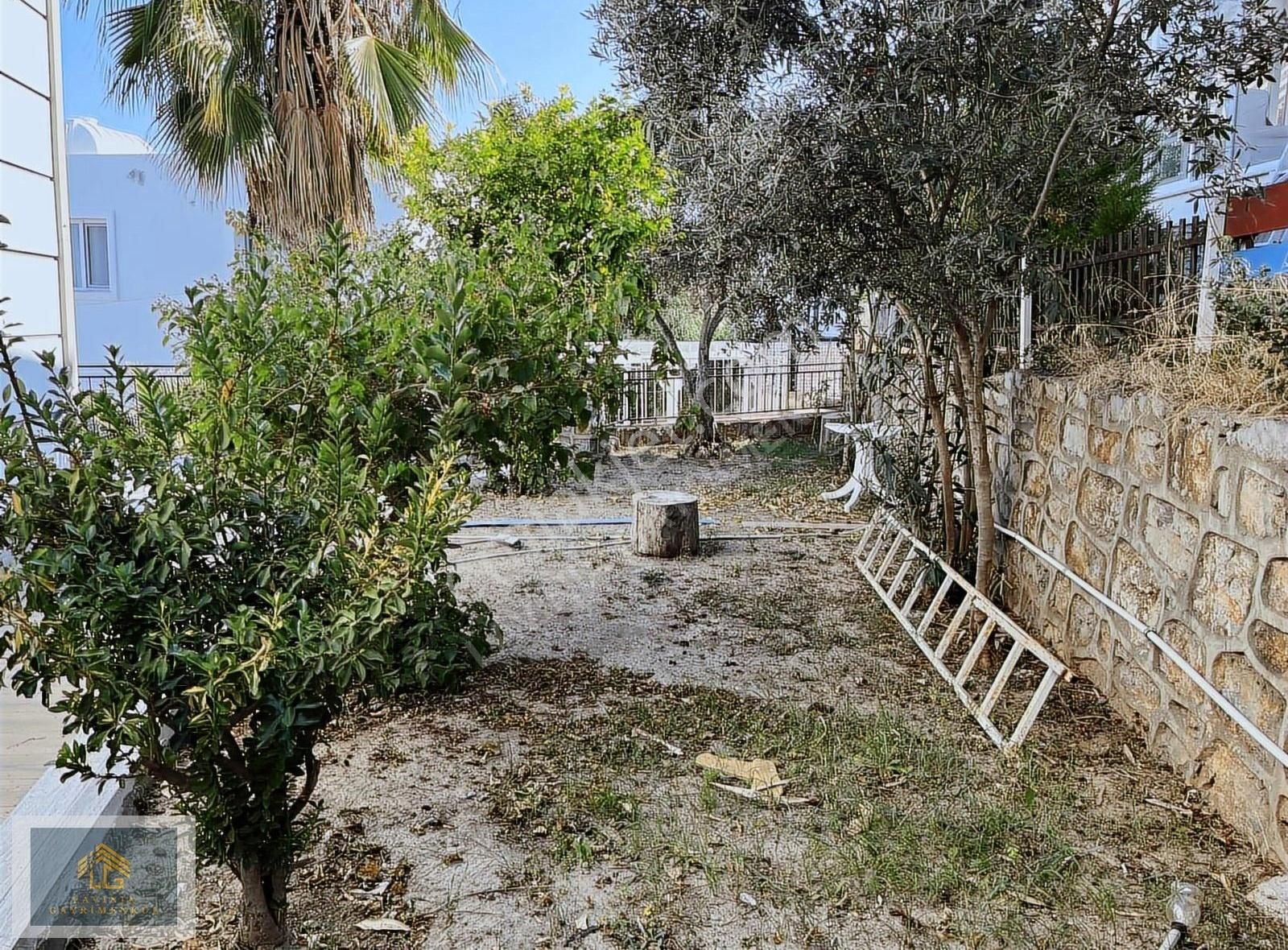 Lavınıa'dan Eska Evlerinde Eşyalı Satılık 3+1 Villa - Görsel 30
