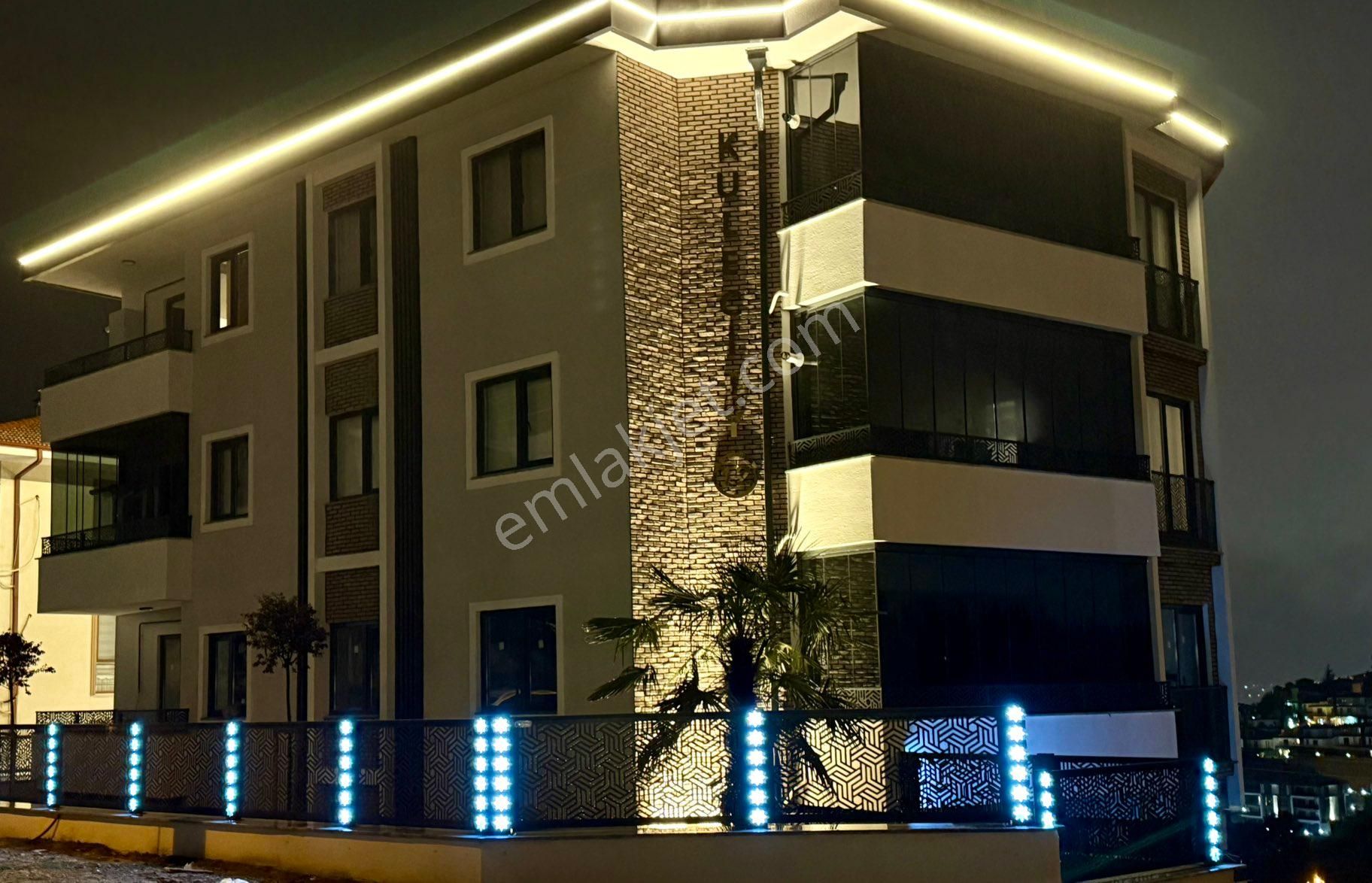 Re/max Ay Melek Saner'den Adatıp Arkası 2+1 Daire
