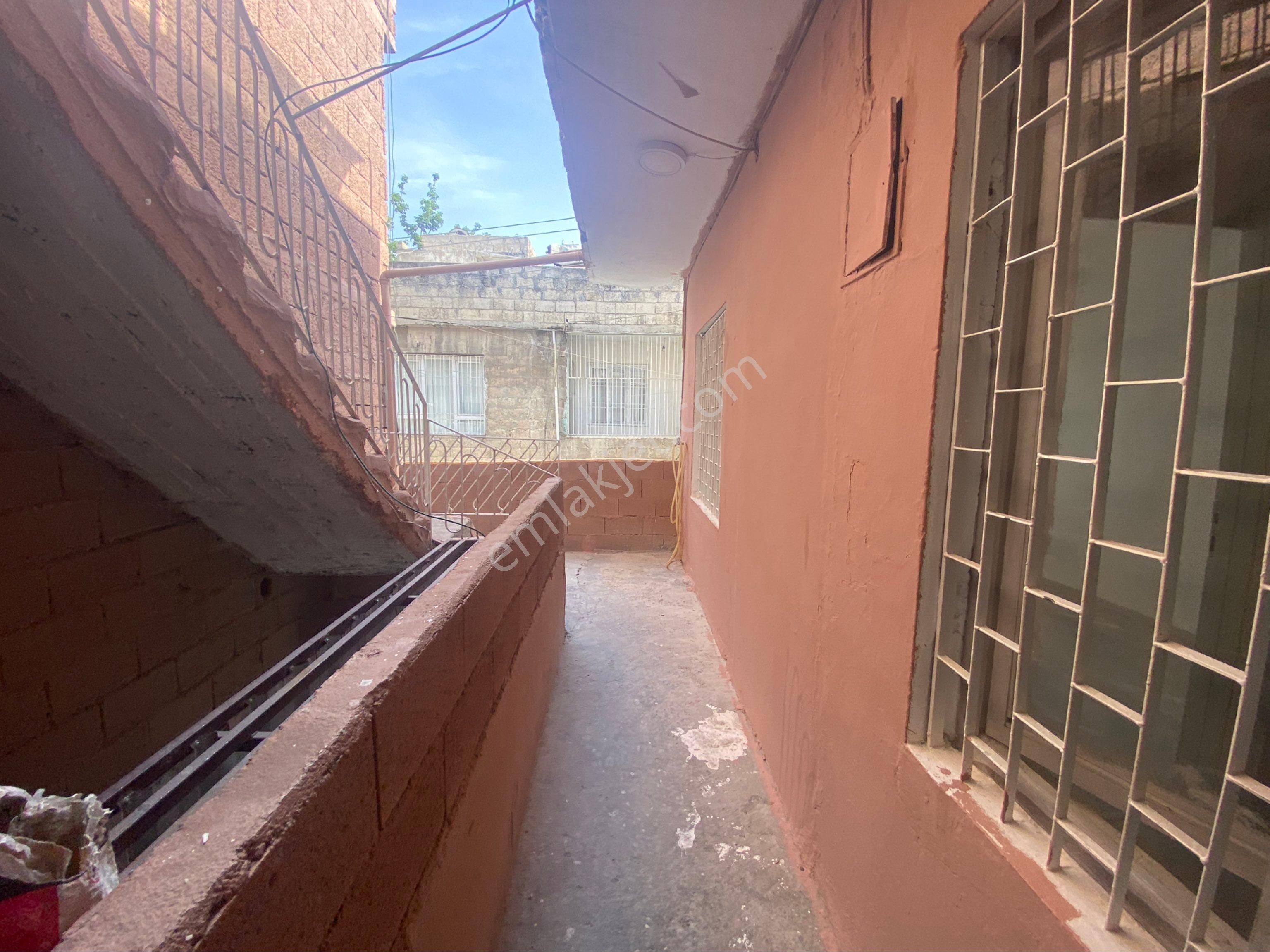 Cumhuriyet De 75m 2 Kat Ve 1 Teras Kat. 2 Şer Odslı Ferah Ve Temiz Ev - Görsel 17