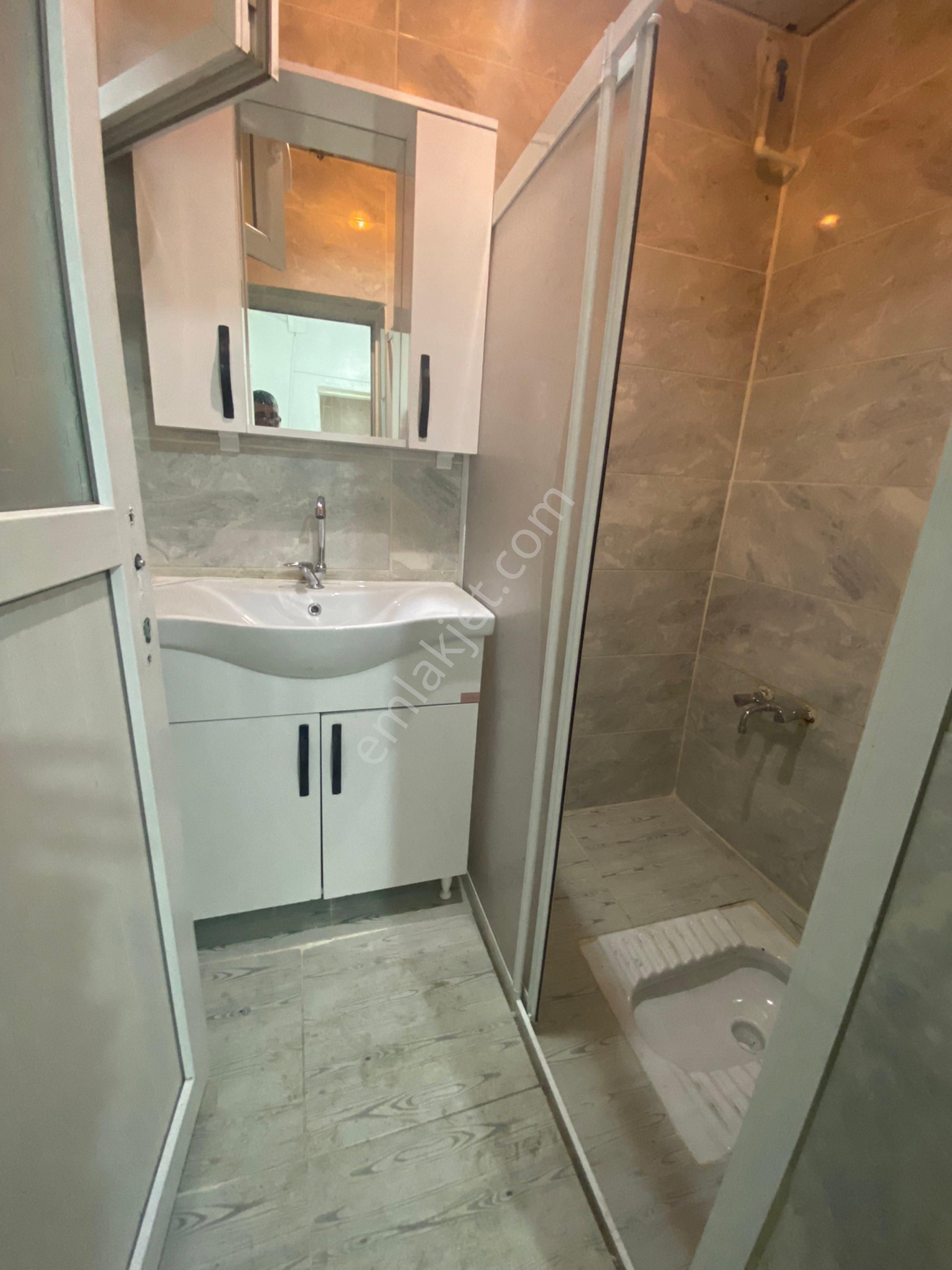 Cumhuriyet De 75m 2 Kat Ve 1 Teras Kat. 2 Şer Odslı Ferah Ve Temiz Ev - Görsel 12