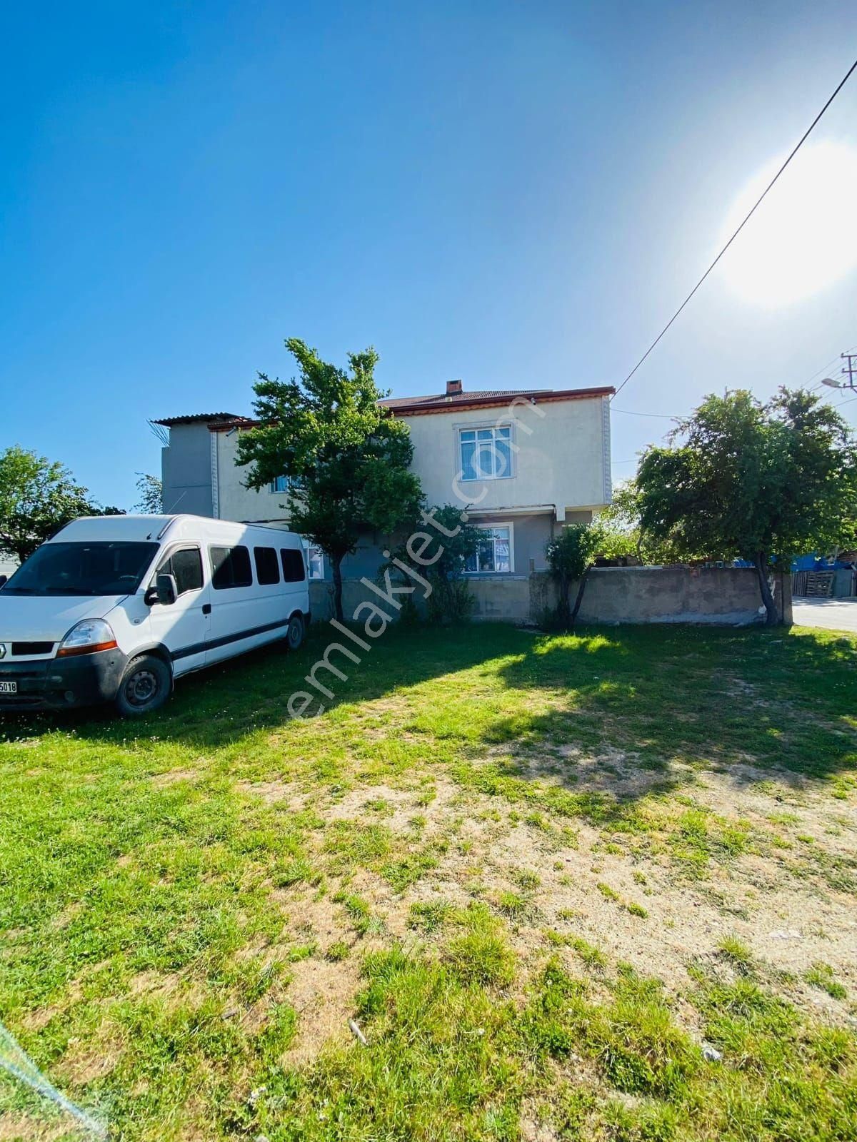 Satılık Ikı Katlı Müstakil Bahçeli Ev - Görsel 6