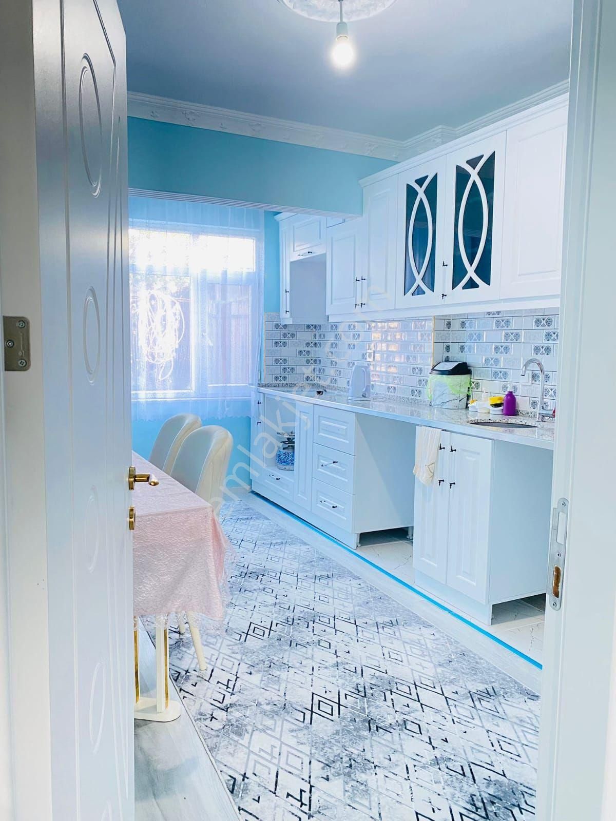 Satılık Ikı Katlı Müstakil Bahçeli Ev - Görsel 8