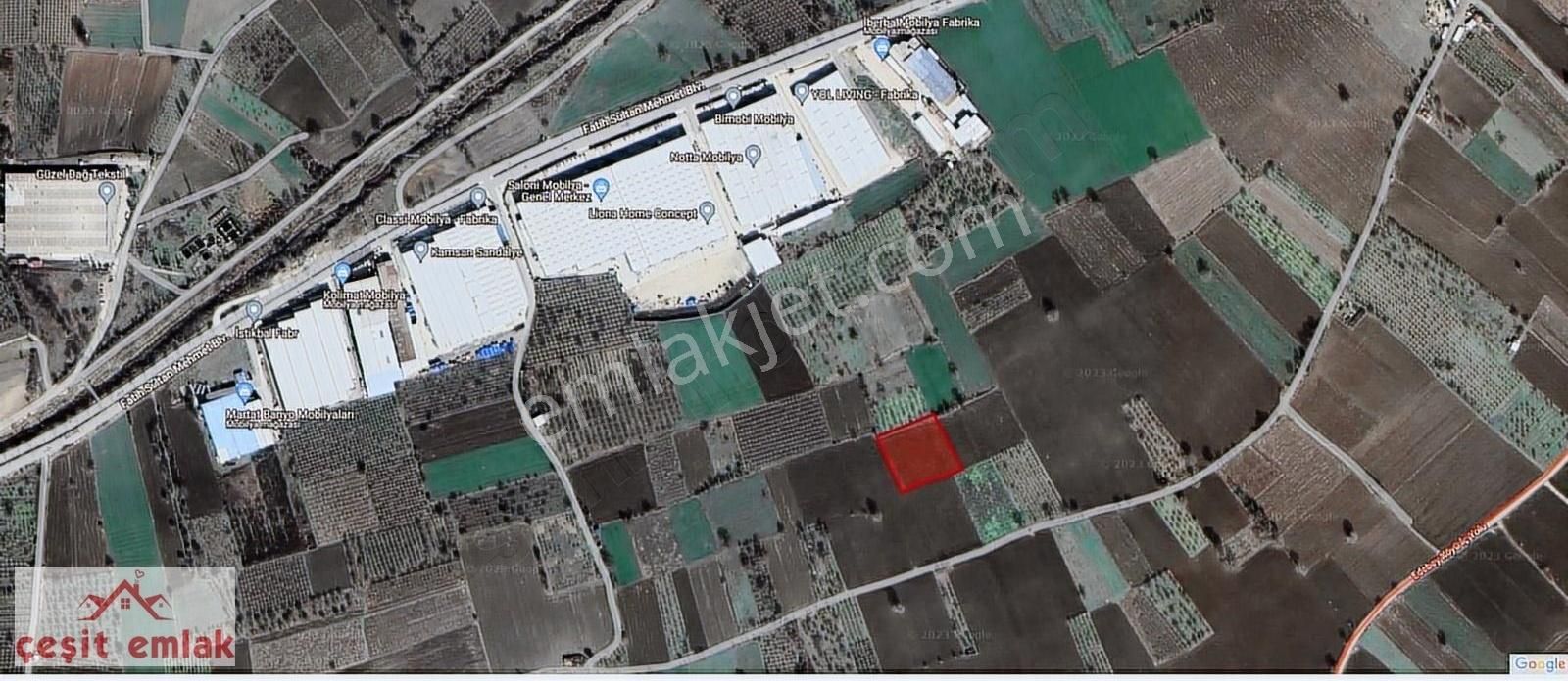 Yenice Yolu Saloni Mobilya Arkası 4.900 M2 Satılık Tarla