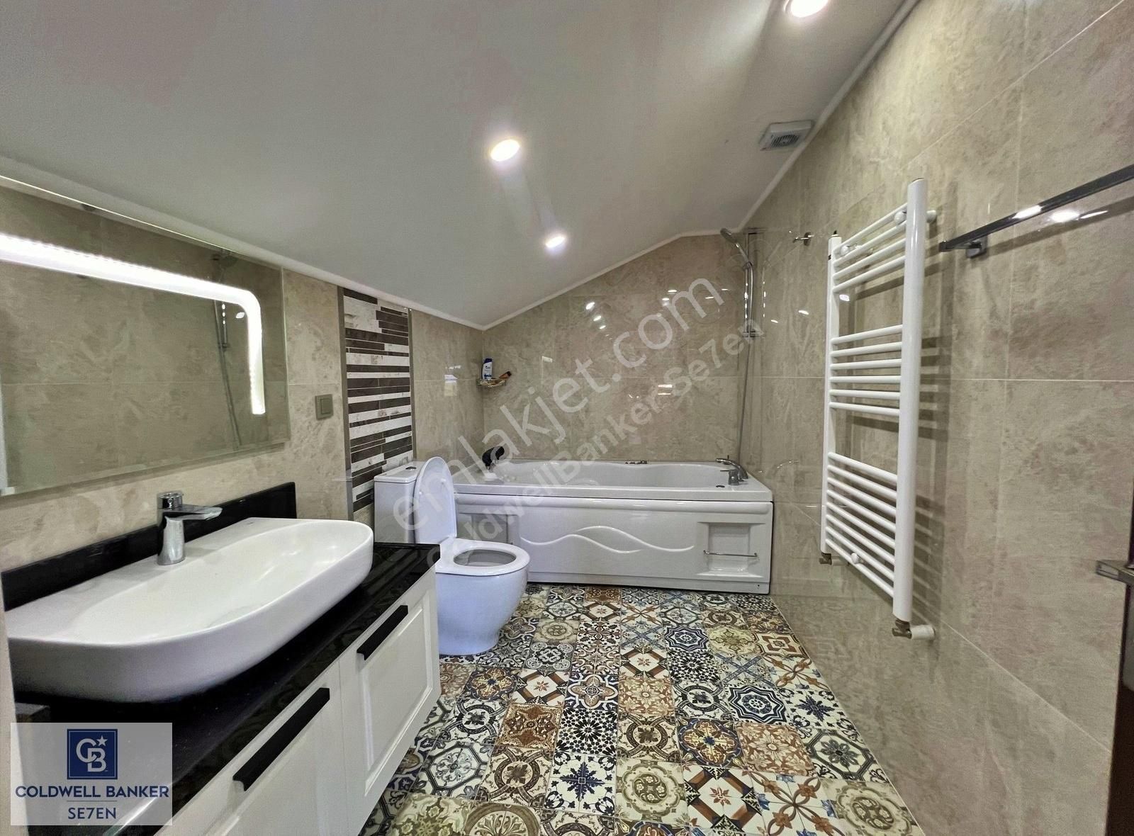 Cb Se7en'dan Gürpınarda Deniz Manzaralı 8+2 Villa - Görsel 16