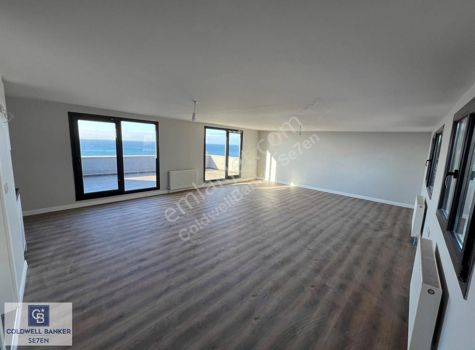 Selimpaşa'da Deniz Kenarında 5+2 Lüks Sıfır Villa - Görsel 27