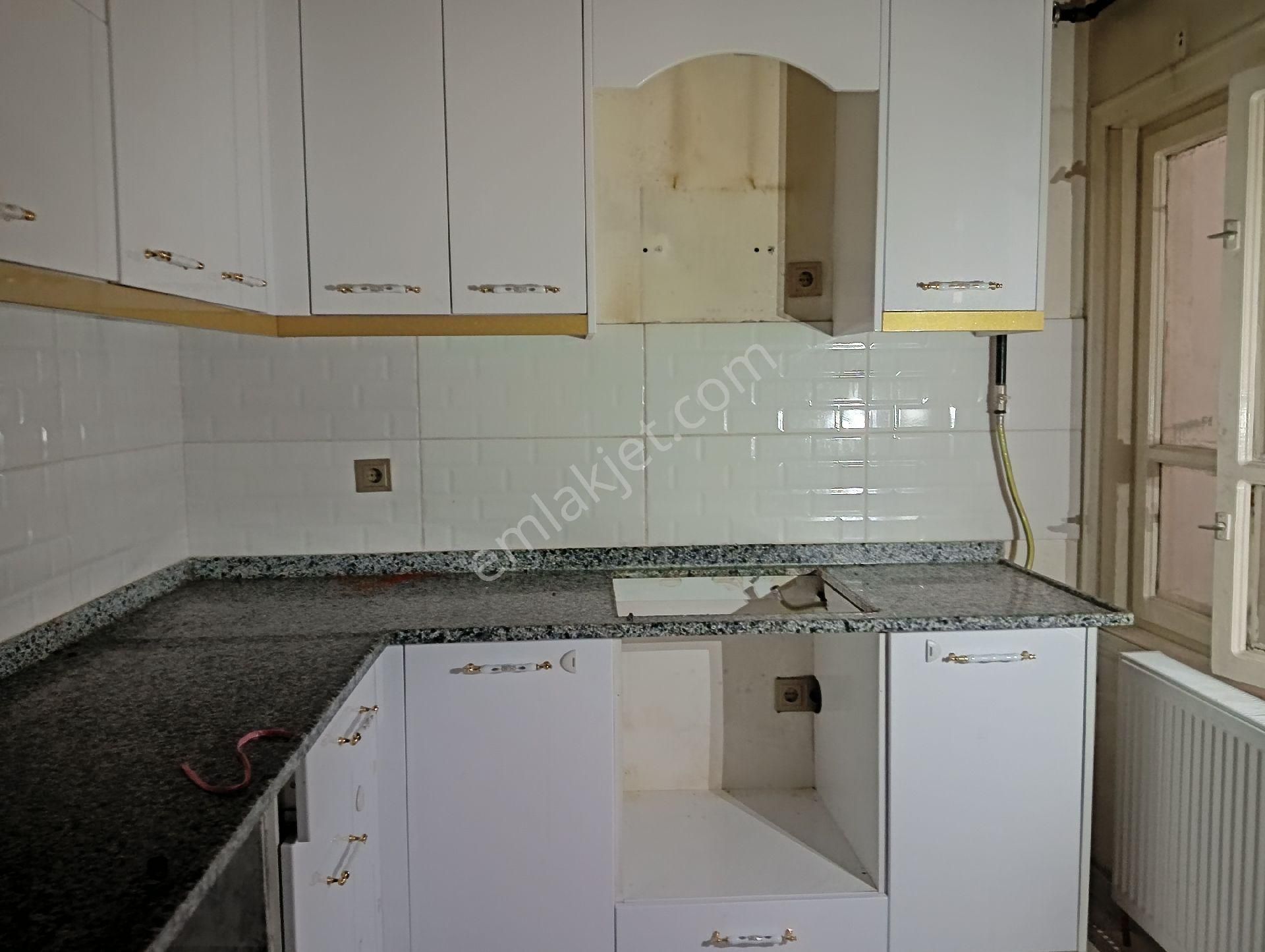 Akyol Gayrimenkul Den Kiralık Daire Yunus Emre Mahallesinde Bireysel Doğal Gazlı 3+1