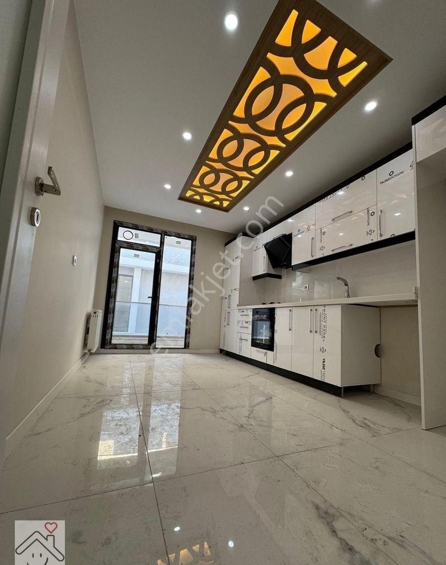 Avcılar Denizköşklerin En Nezih Yerinde Villa Konaklarının Karşısı Sıfır Çok Geniş Satılık Dublex - Görsel 4