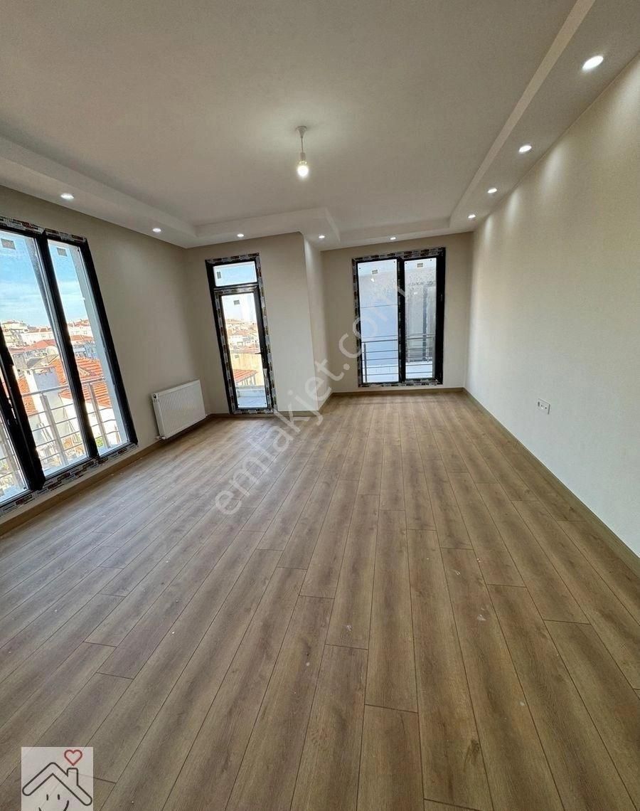 Avcılar Denizköşklerin En Nezih Yerinde Villa Konaklarının Karşısı Sıfır Çok Geniş Satılık Dublex - Görsel 11