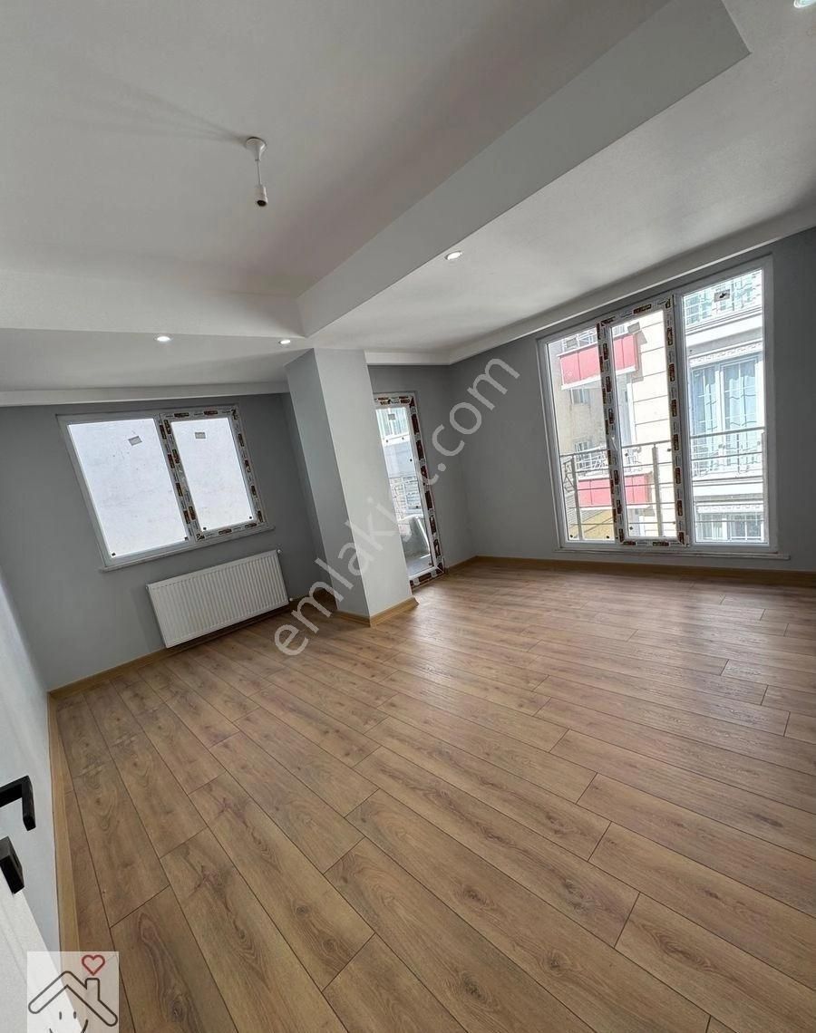 Avcılar Cihangirin Merkezi Noktasında Uygun Fiyatlı 3+2 Dublex Daire