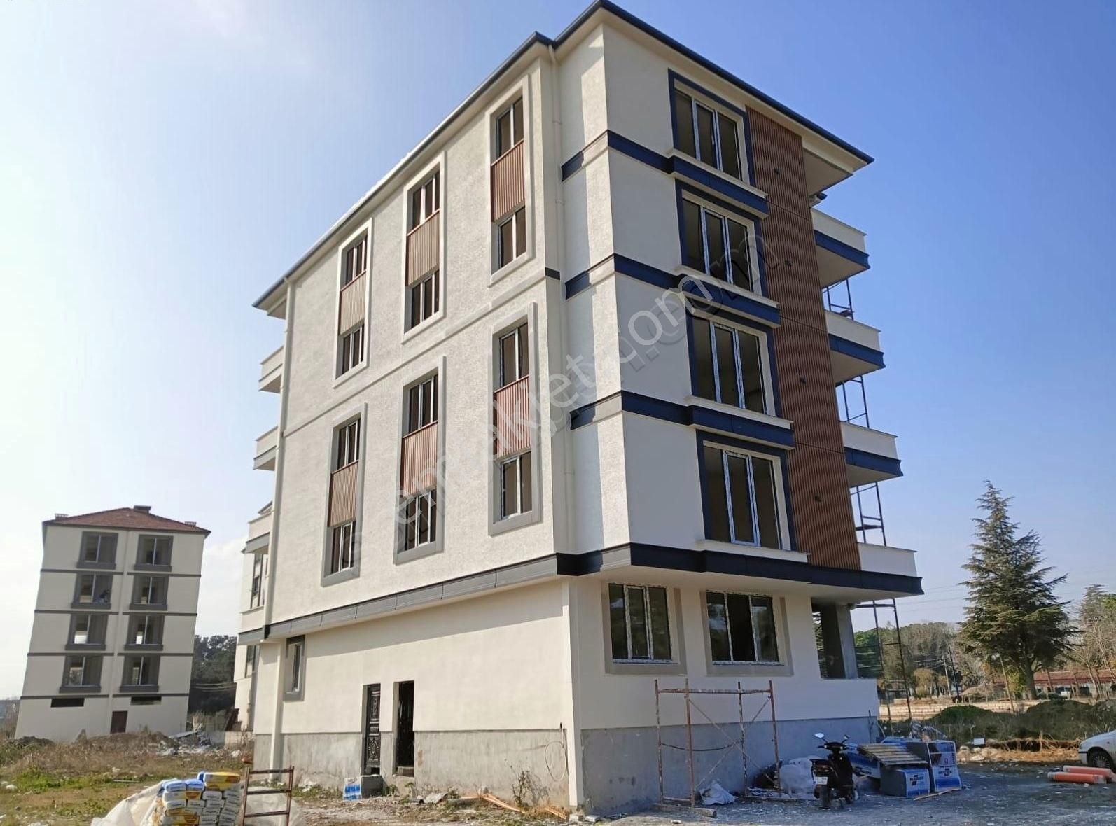 Demir Gayrimenkulden Bafra Millet Bahçesinin Dibinde 2+1 Daire