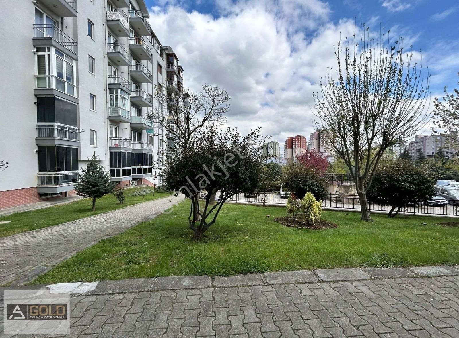 Boğazköy'de Full Tadilatlı Eşsiz 6+2 Satılık Dublex Daire