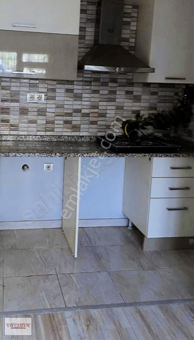 Beylikdüzü Gürpınar Kolejler Bölgesinde Yeni Daire!!!