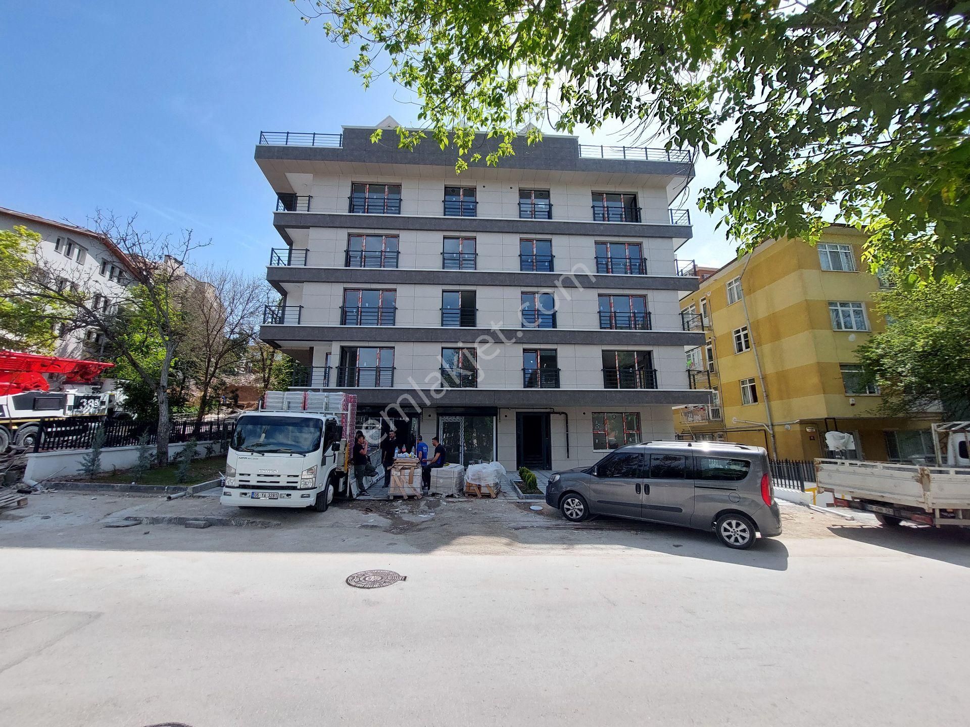 Emekte Cumhuriyet Lisesine Yakın 1+1 Yeni Lüks Ara Kat -haziranda Teslim-
