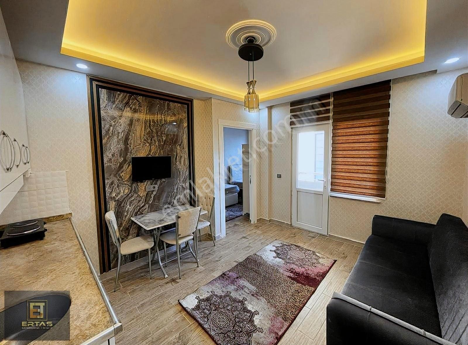 Ertaş Group'tan Üniversite Civarı Satılık 1+1 Lüks Eşyalı Daire
