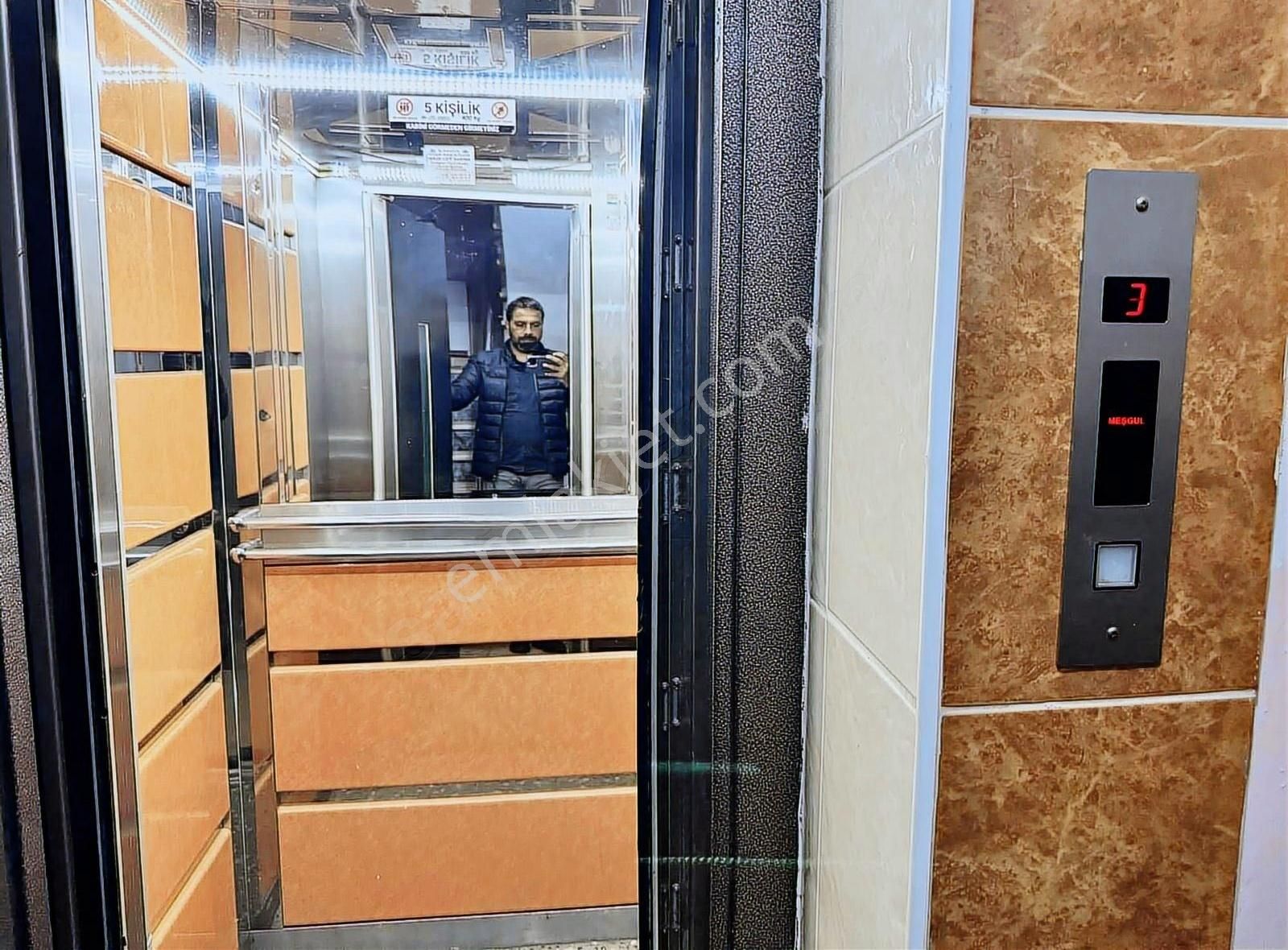 Çerkezköy Merkezin De Özel Optimet Hastahanesi Yanı Satılık 3+1