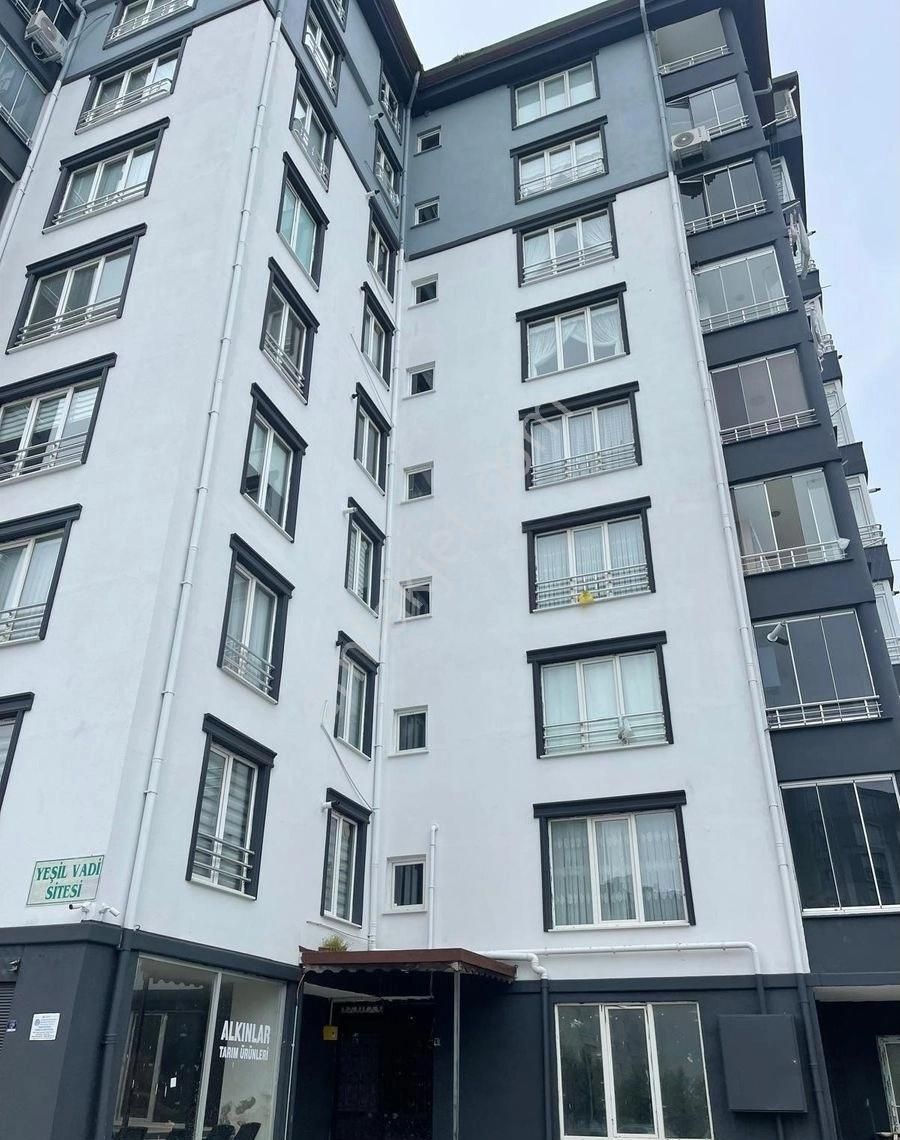 Atatürk Mahallesinde Doğalgazlı Asansörlü Deniz Manzaralı Kiralık Daire…