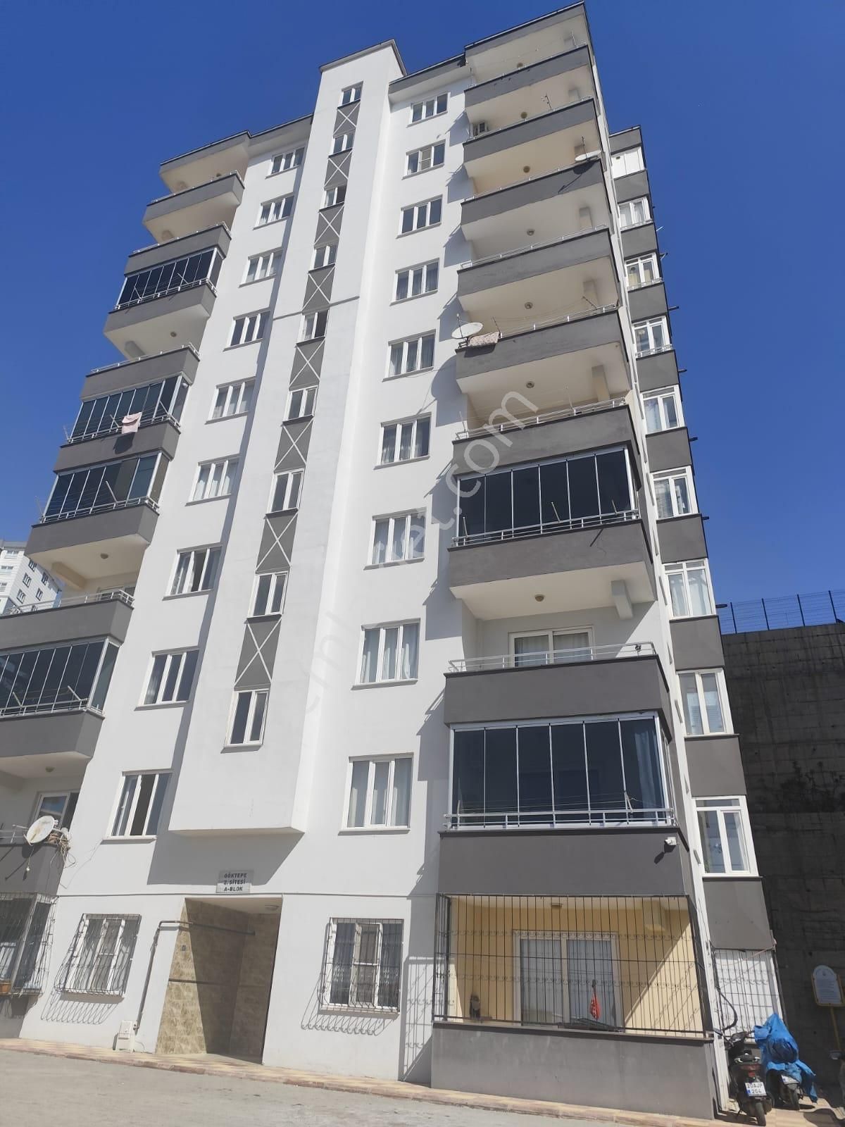 K.maraş Abdulhamıthan Mah. Goktepe Sıtesınde Satlık 3+1 Daıre