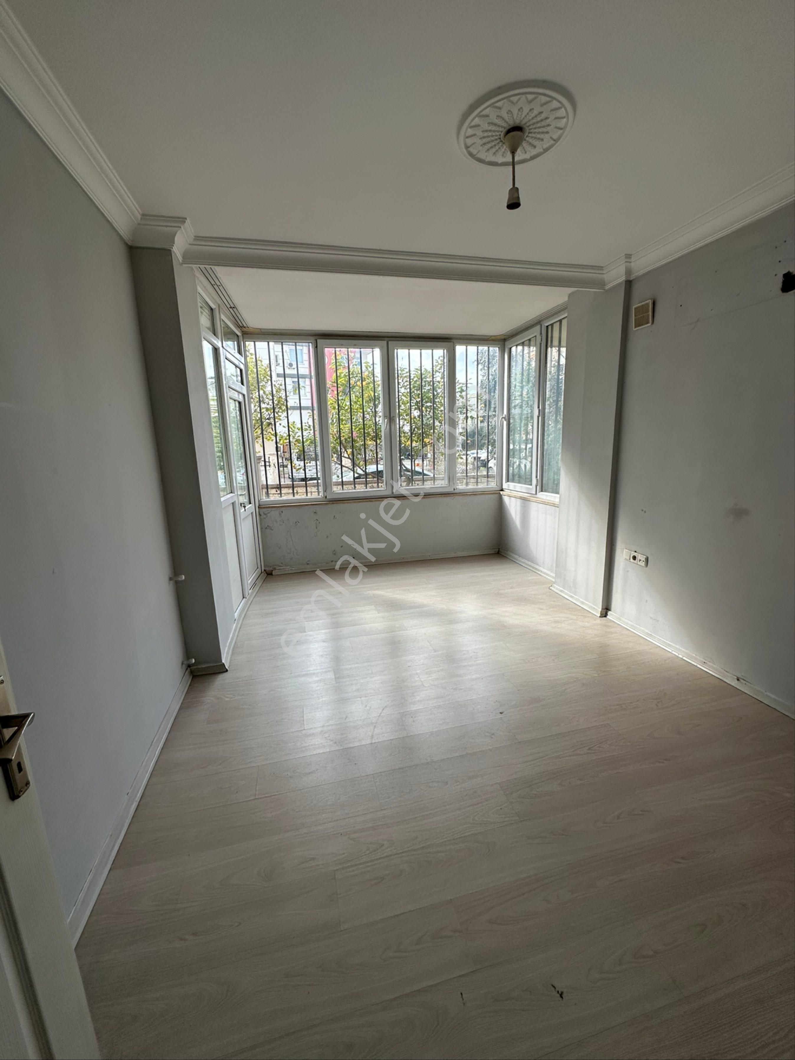 Berapark Gayrimenkul'den Şafak Mah. 1+1 Kiralık Daire