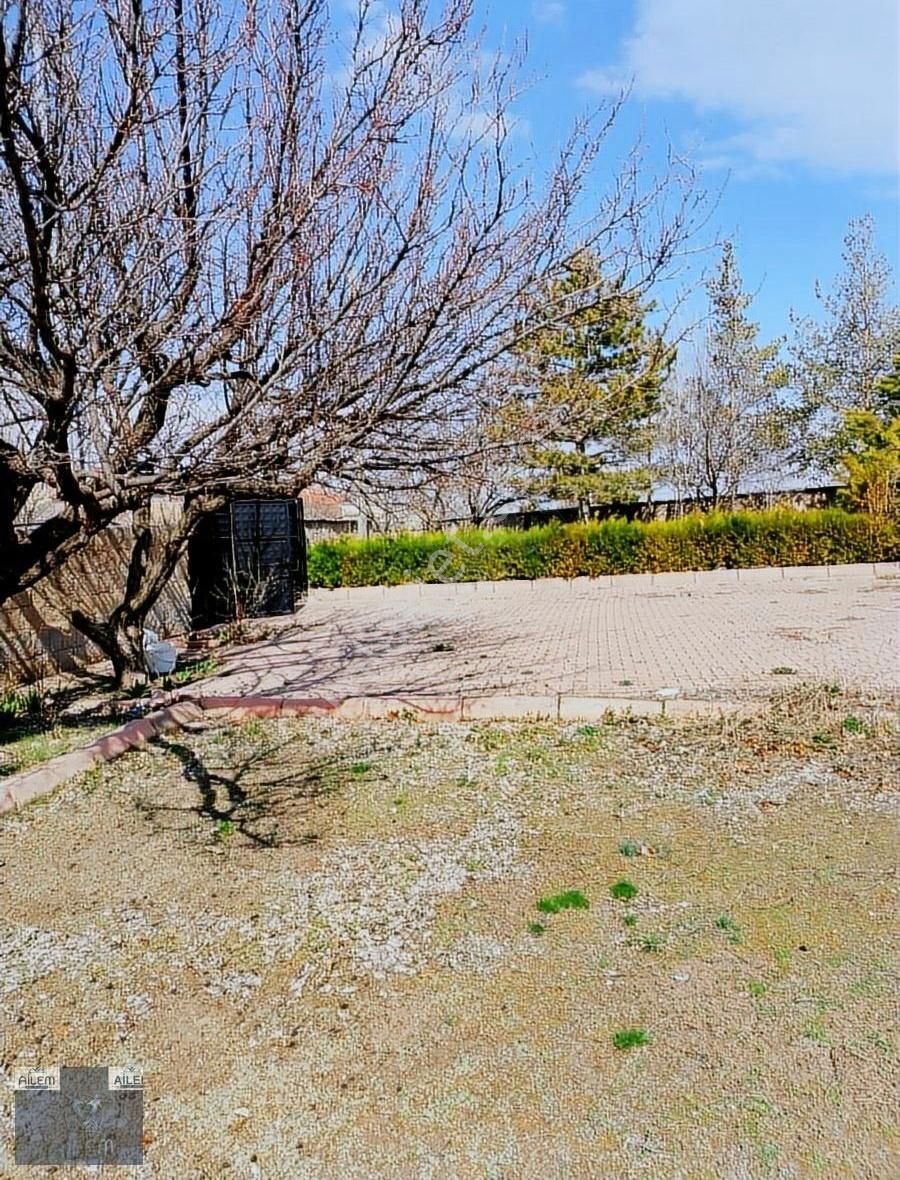 Turan'da Satılık 3 Katlı Villa - Görsel 25