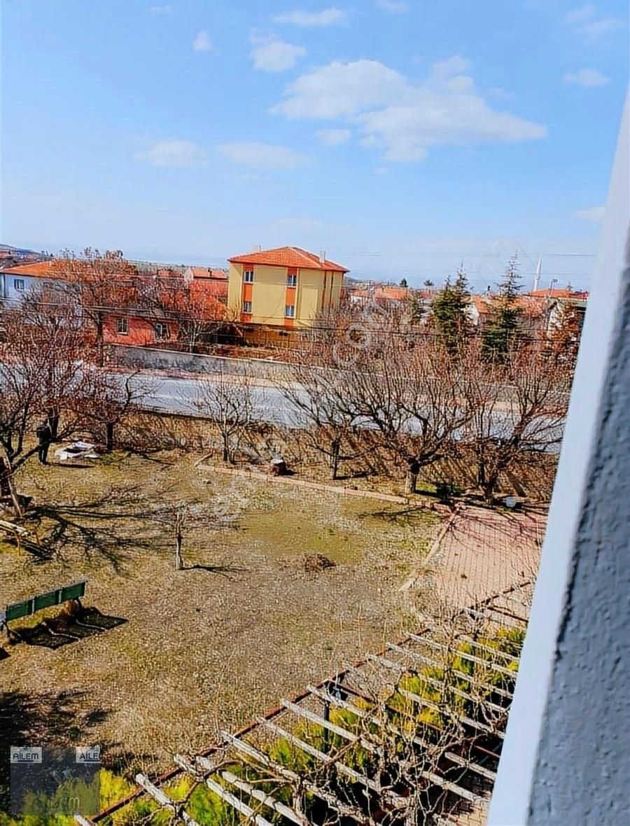 Turan'da Satılık 3 Katlı Villa - Görsel 14