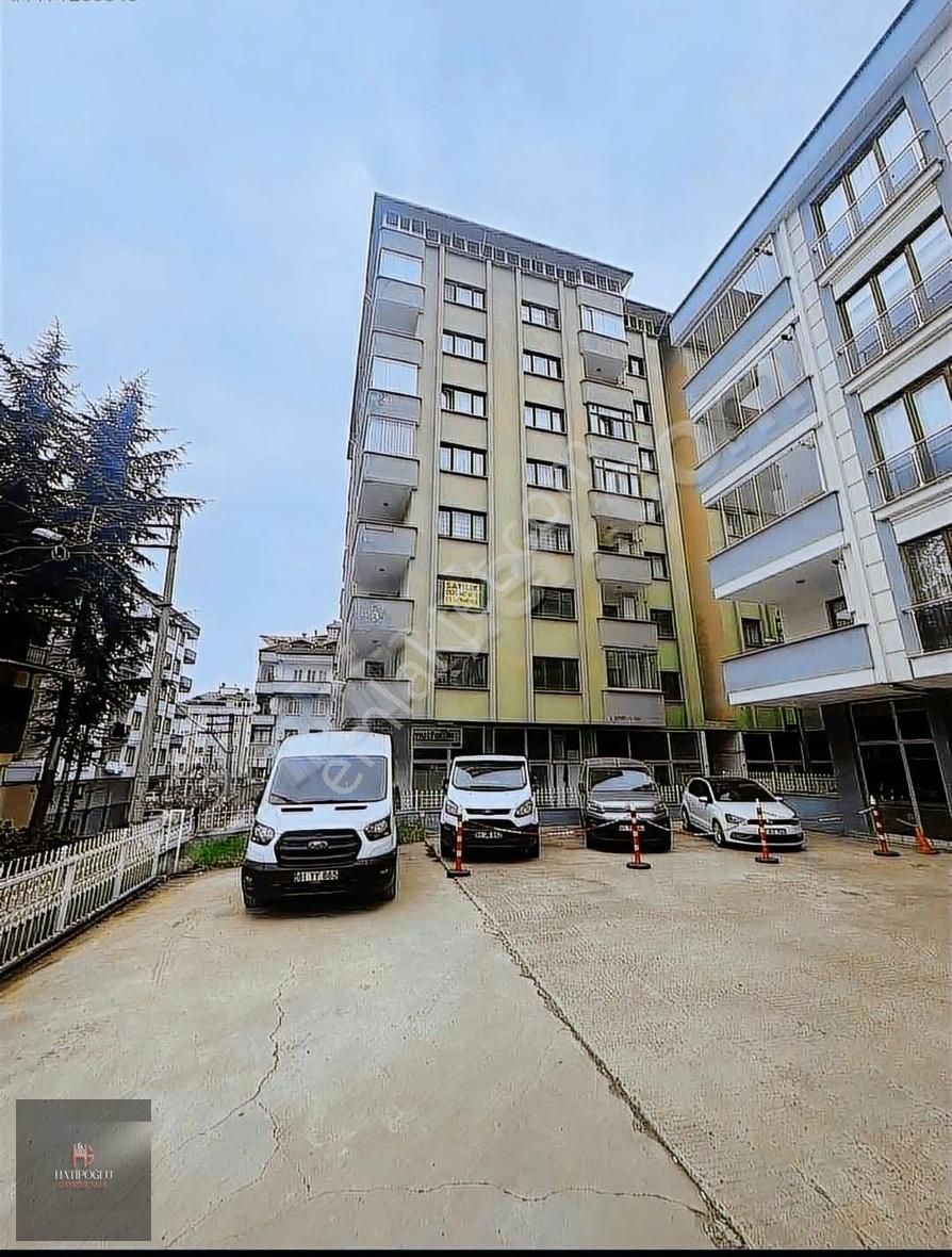 Hatipoğlu Gayrimenkulden Söğütlüde Satılık 3+1 180 M2 Daire