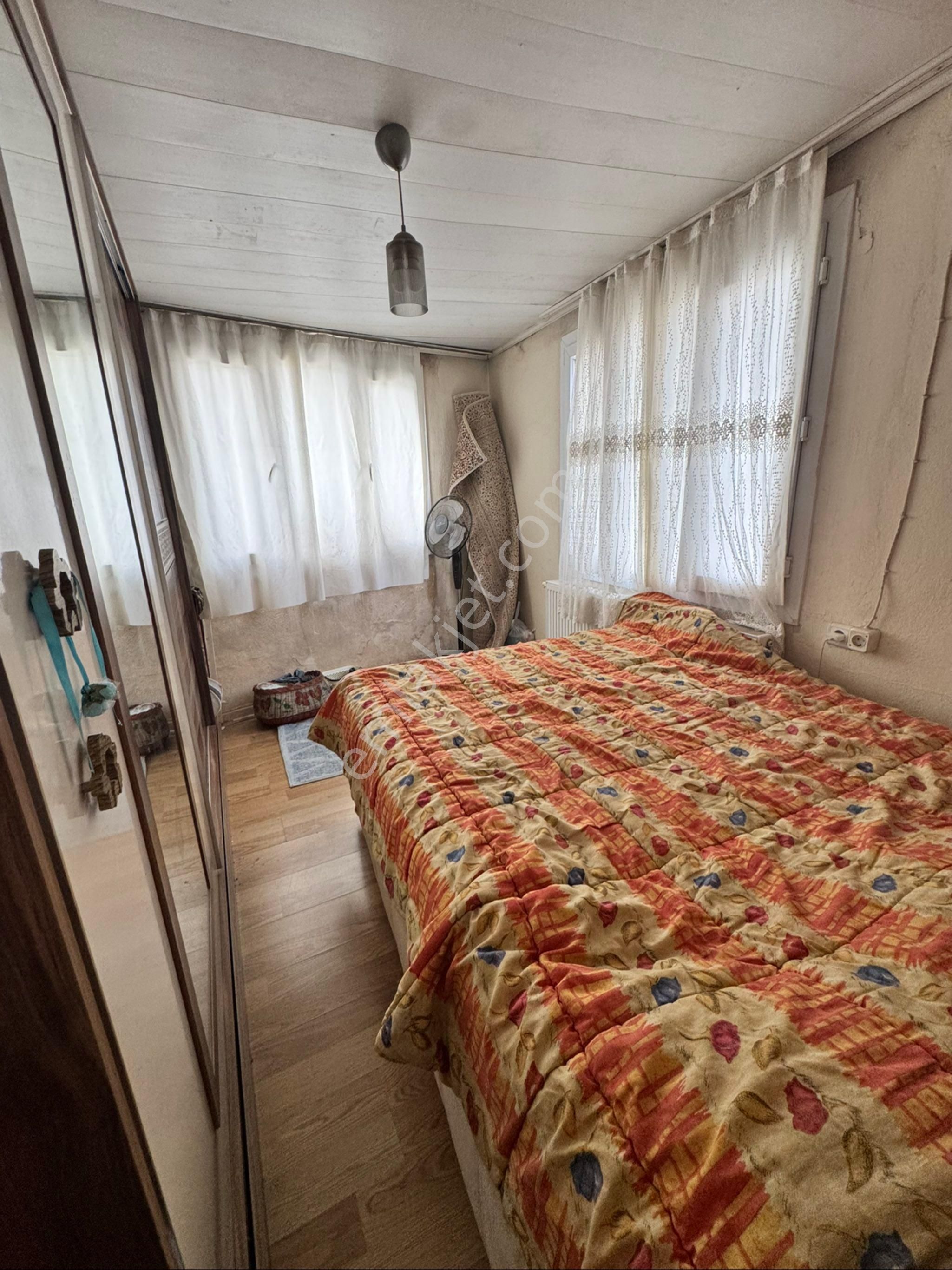 Camiatik Mahallesi Satılık Taş Ev - Görsel 21