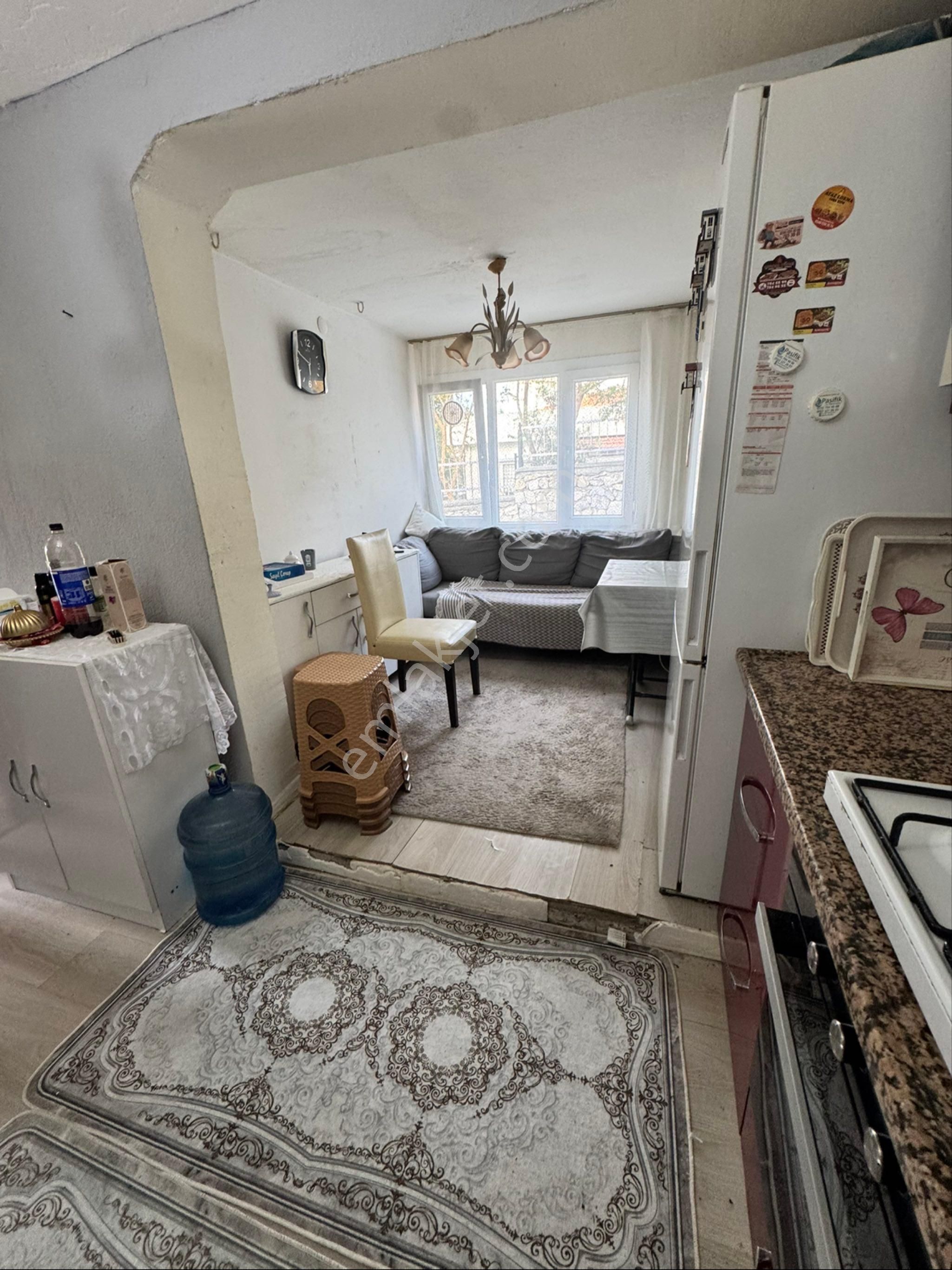 Camiatik Mahallesi Satılık Taş Ev - Görsel 12