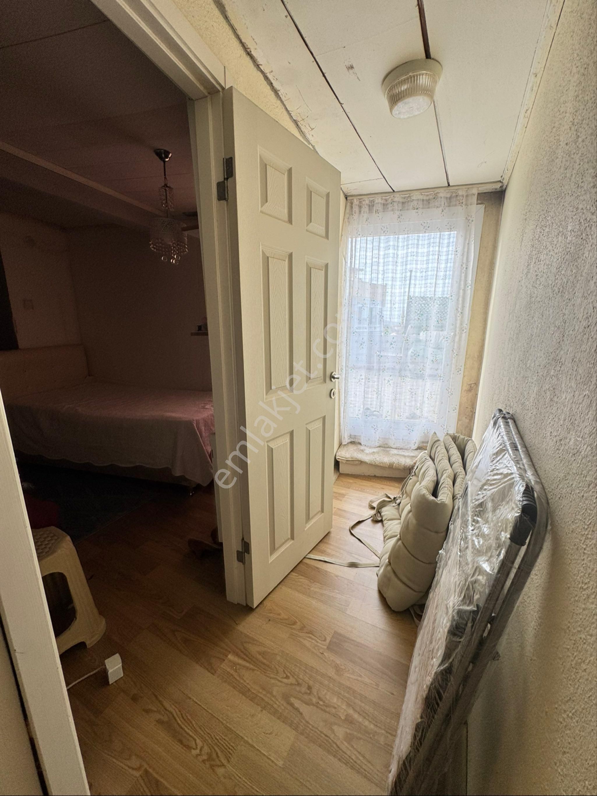 Camiatik Mahallesi Satılık Taş Ev - Görsel 18