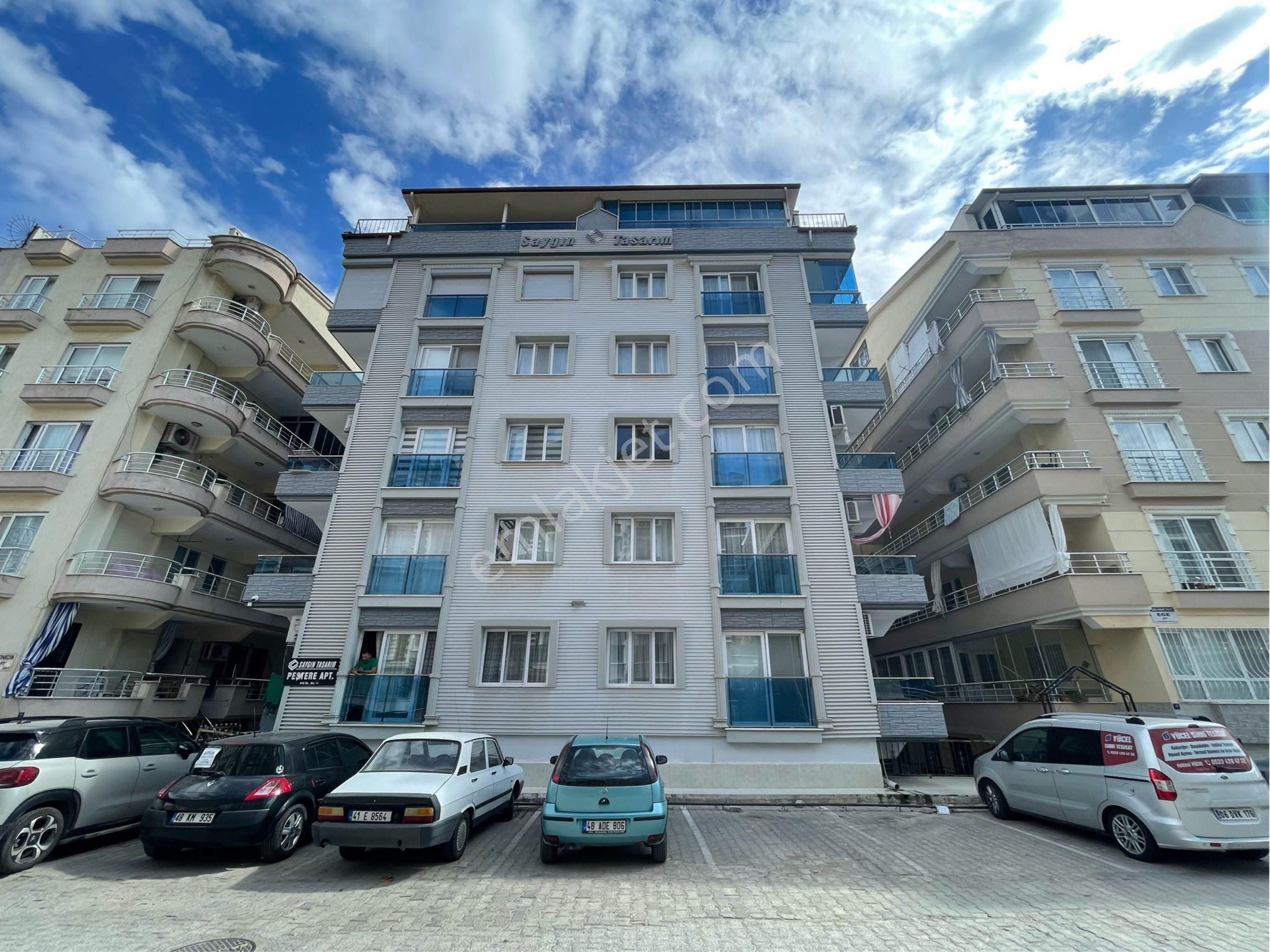 Didim Merkezde 3+1 Ayrı Mutfak Asansörlü Teraslı Dubleks