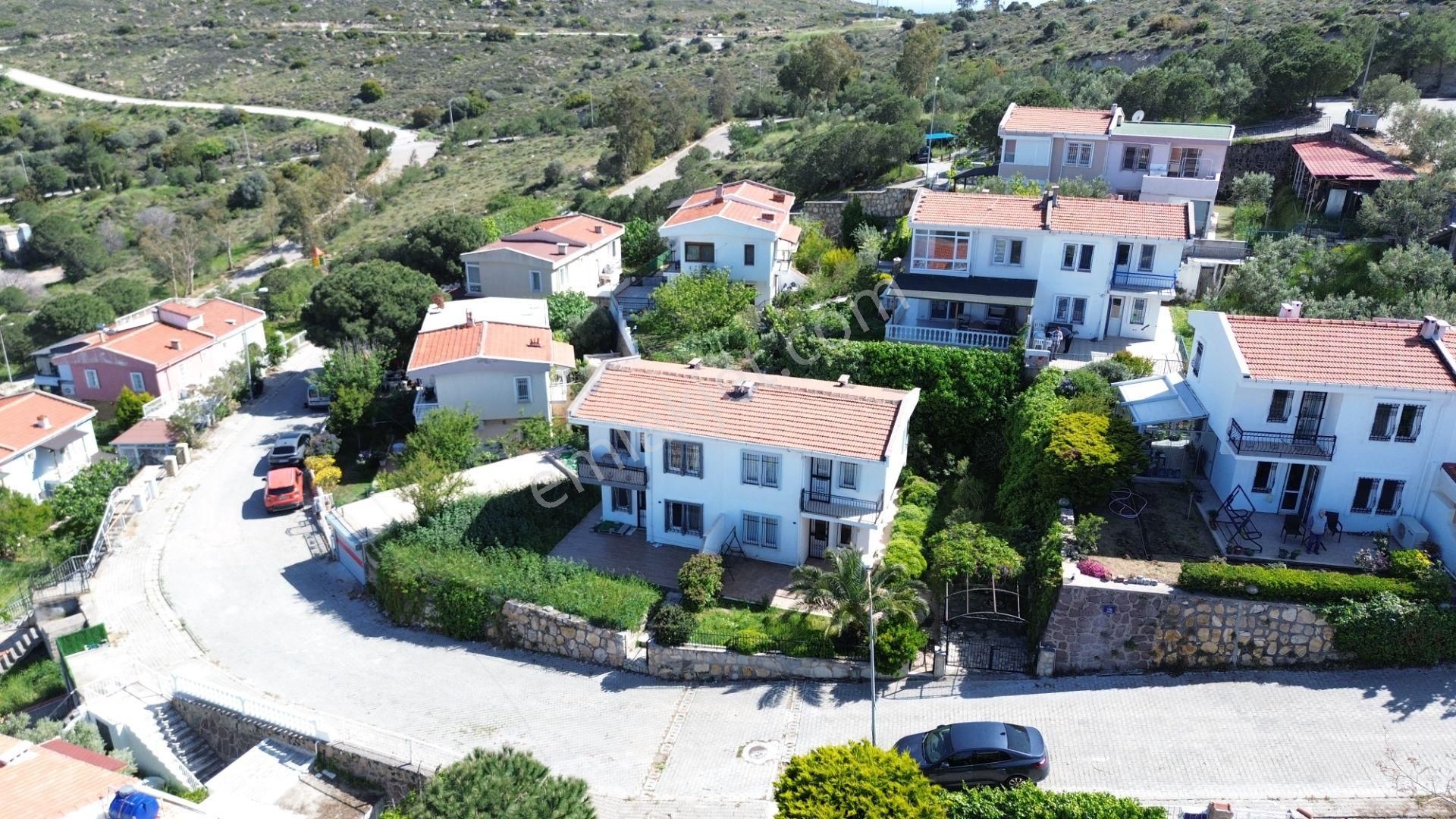 Turyap Foça'dan Satılık Bahçeli Dubleks Villa - Görsel 10