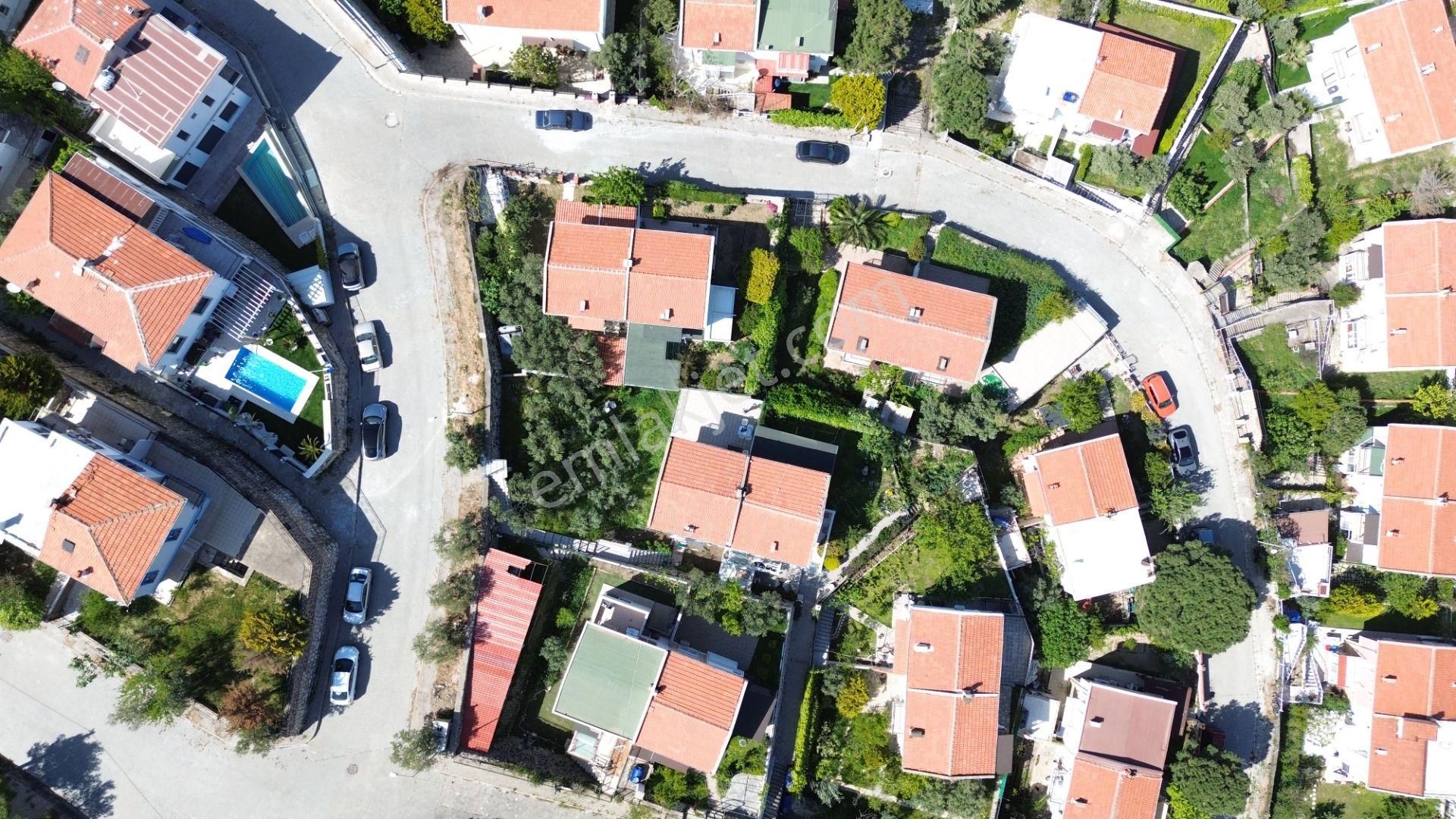 Turyap Foça'dan Satılık Bahçeli Dubleks Villa - Görsel 9