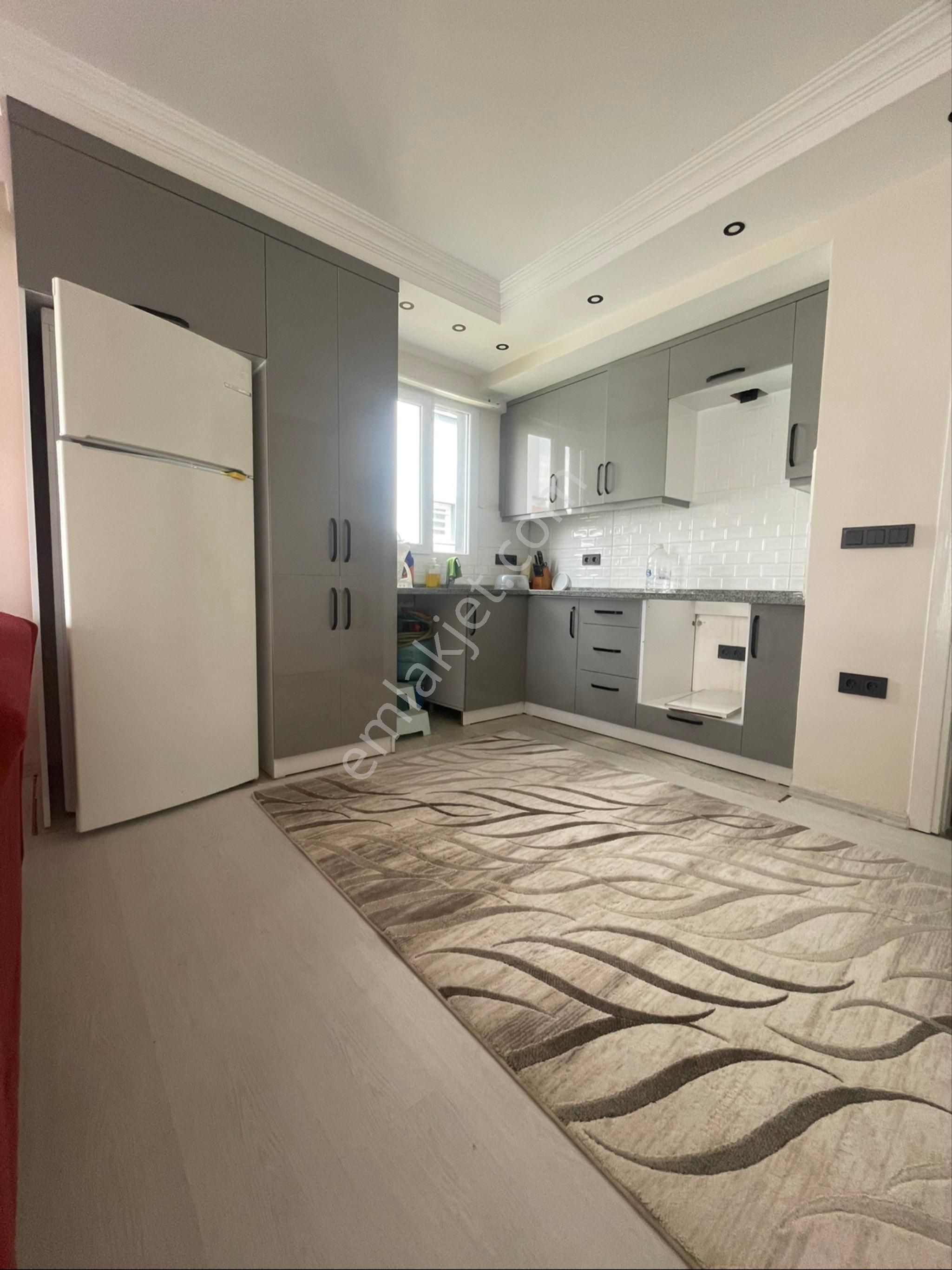 Günaydın Emlak'tan Karaburun Mahallesinde 2+1 Eşyalı Satılık Daire