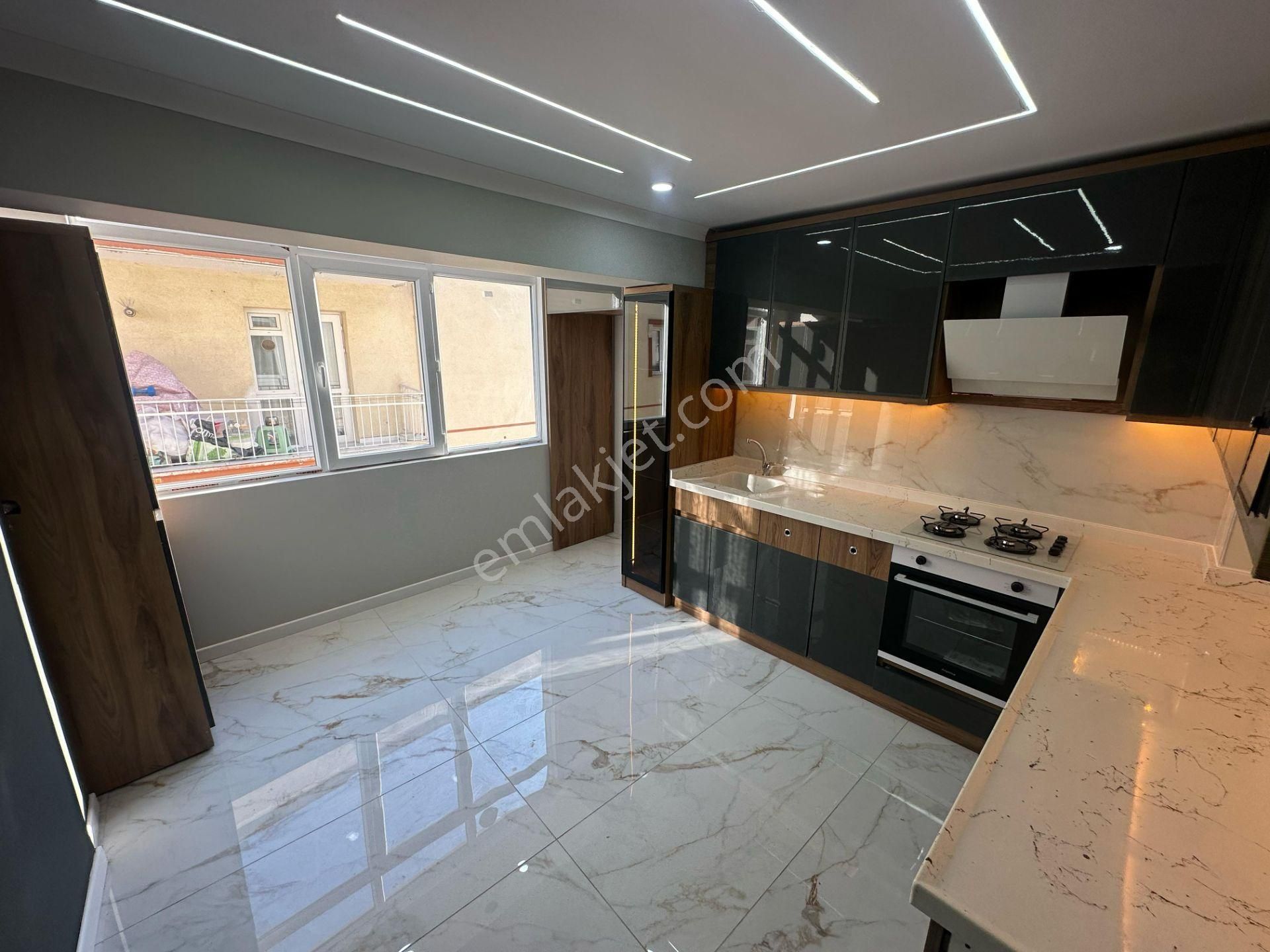 Sincan Akşemsettin Mah'de 3+1 Full+full Lüx Yapılı Daire !!