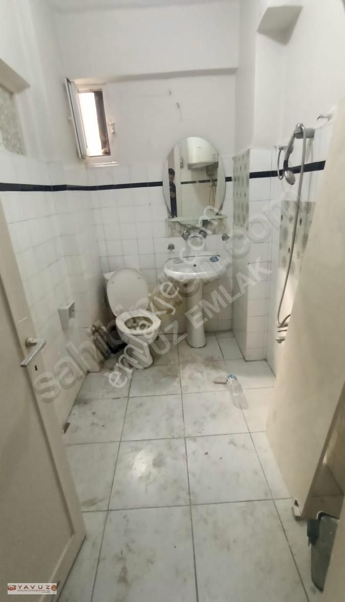 Yavuz Emlak/beşiktaş Çarşıda Masrafsız Temiz 1+1 Ofis - Görsel 2